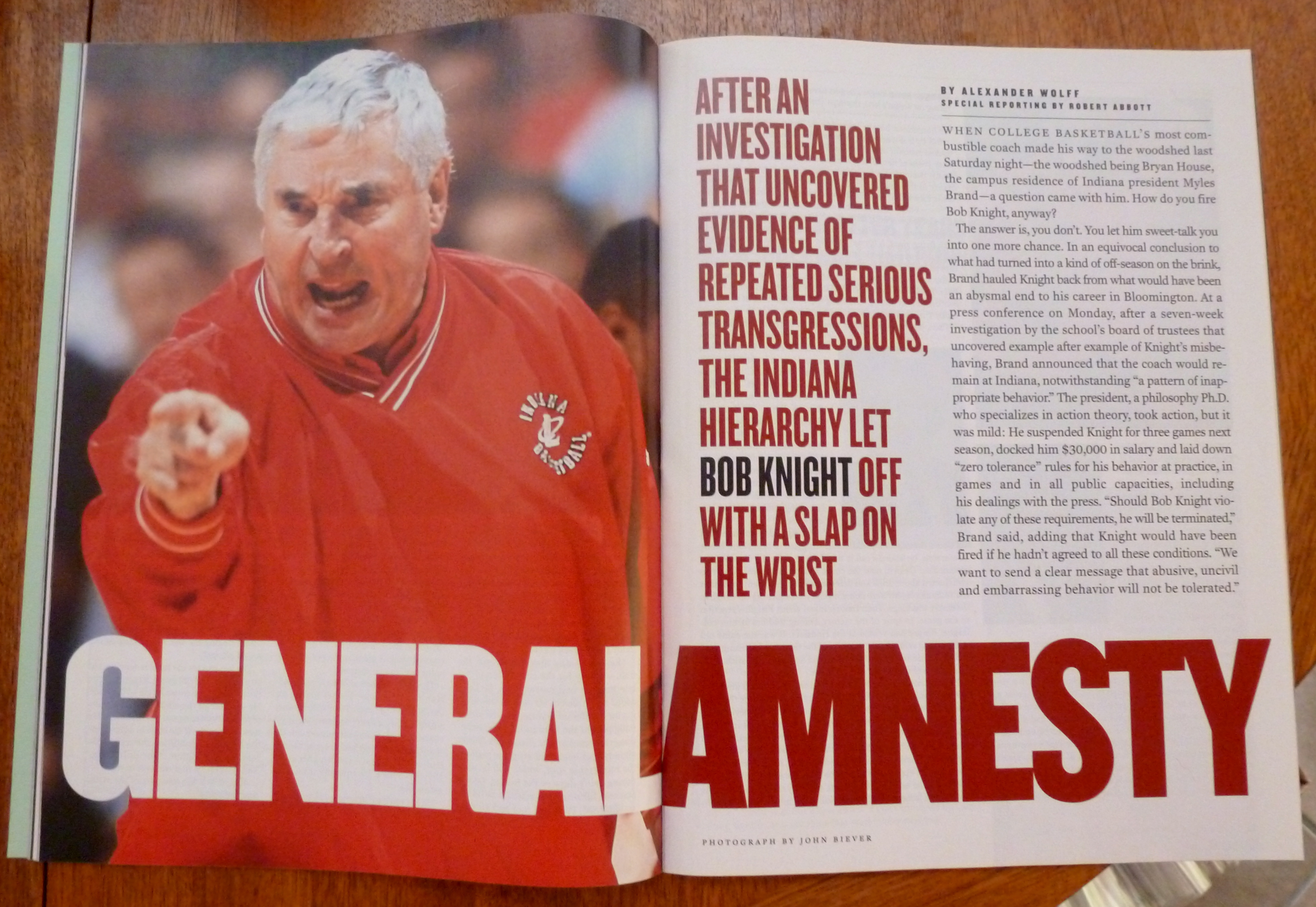 Sports Illustrated Magazine-May 22, 2000-Bob Knight