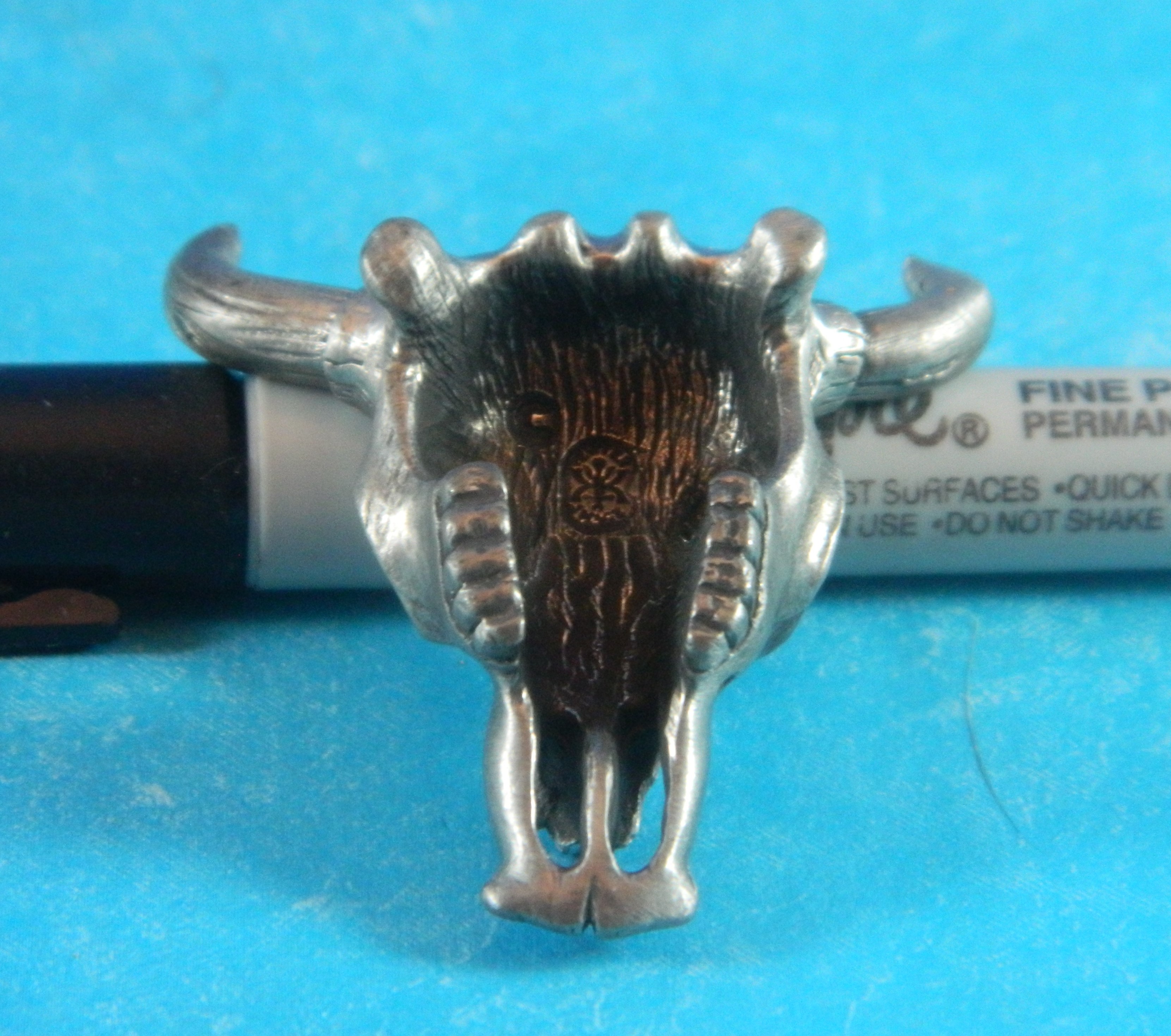 Cattle Skull  Pewter Image Miniature