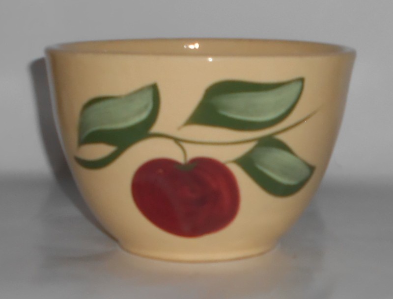 VINTAGE Watt Pottery Apple #63 Deep Bowl
