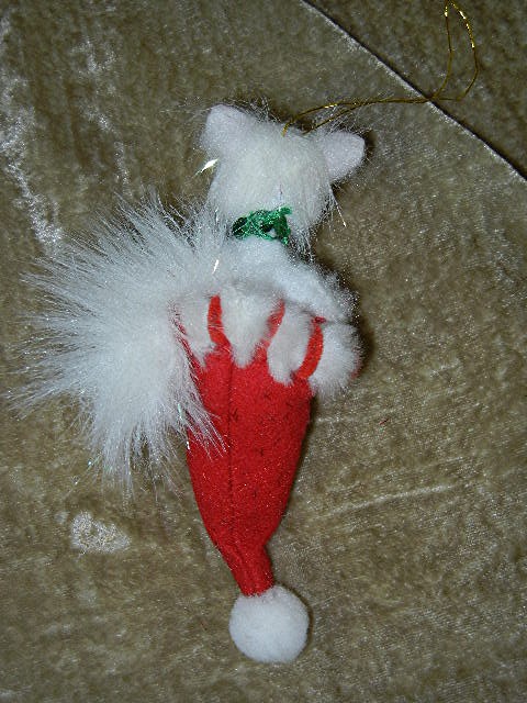Christmas Annalee Cat in Stocking Tree Ornament