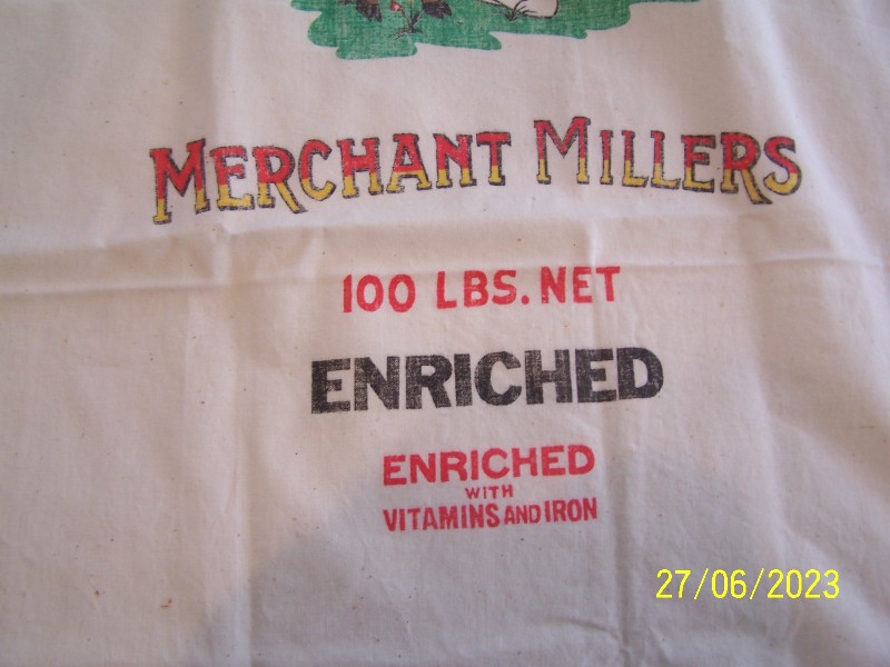 VINTAGE FLOUR SACK COWS & RED BARN..COLORFUL
