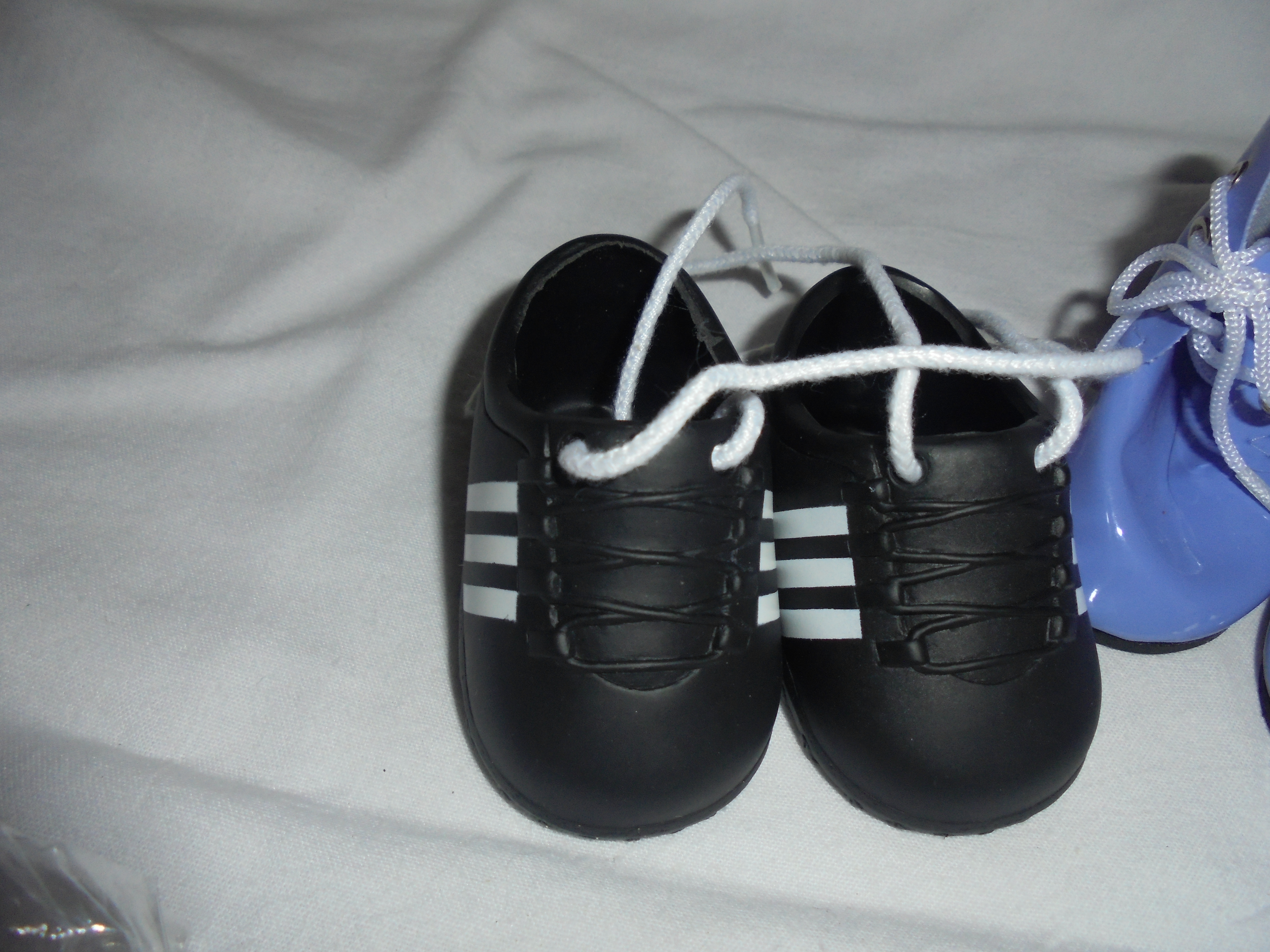 Doll Shoes Pair 1998 will fit 18 inch Doll