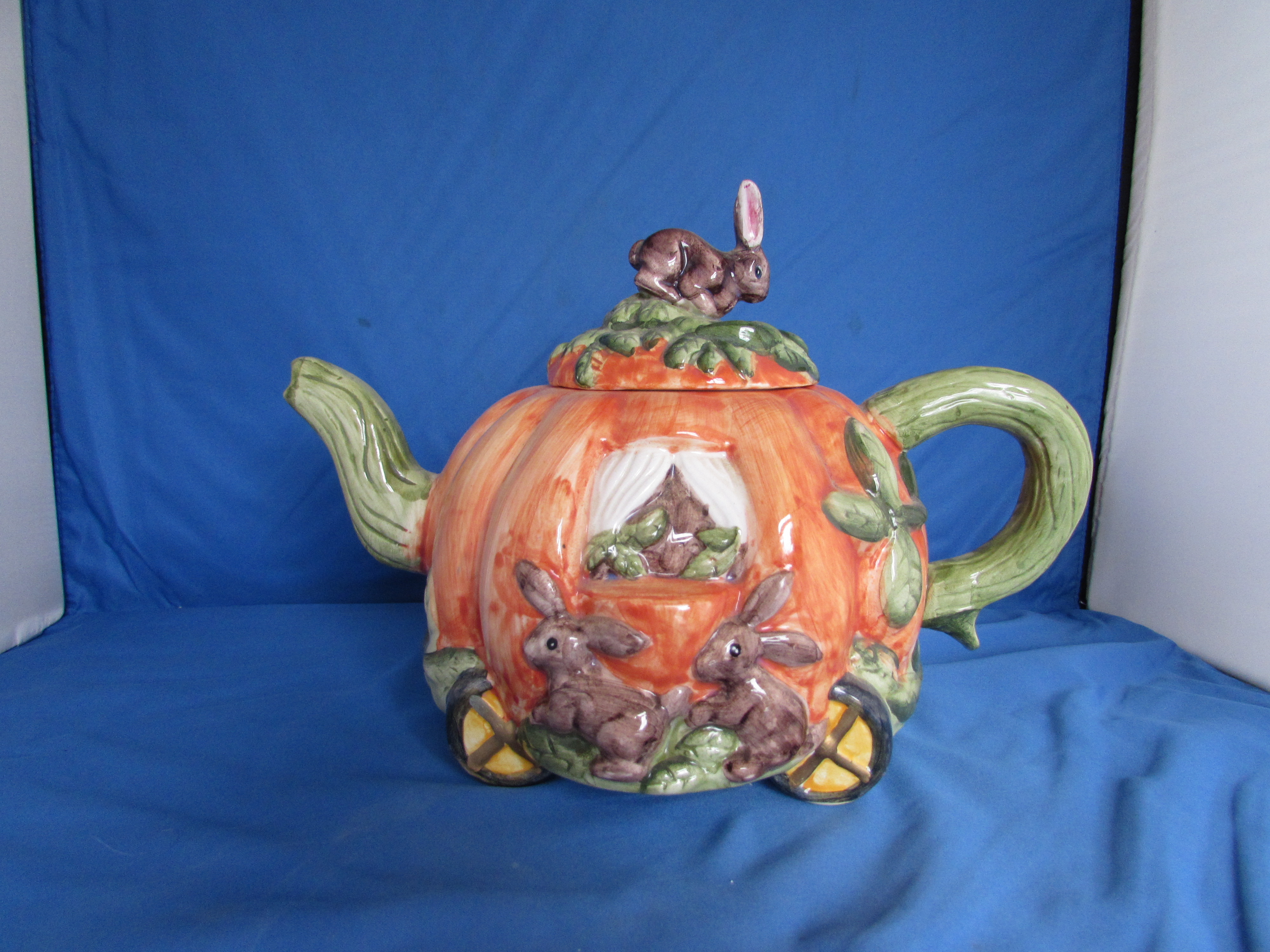 Lotus Pumpkin Teapot with Bunnies Porcelain