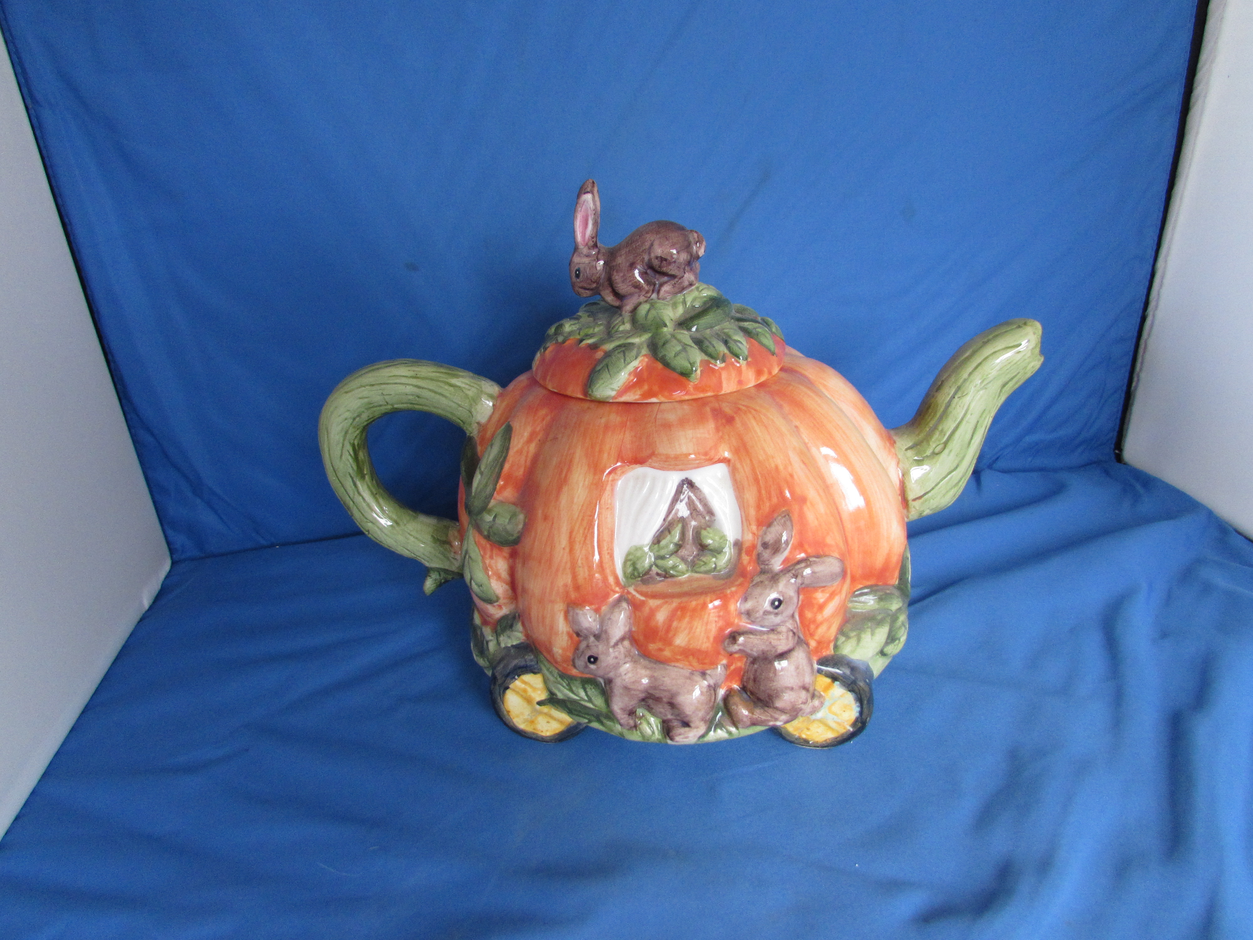 Lotus Pumpkin Teapot with Bunnies Porcelain