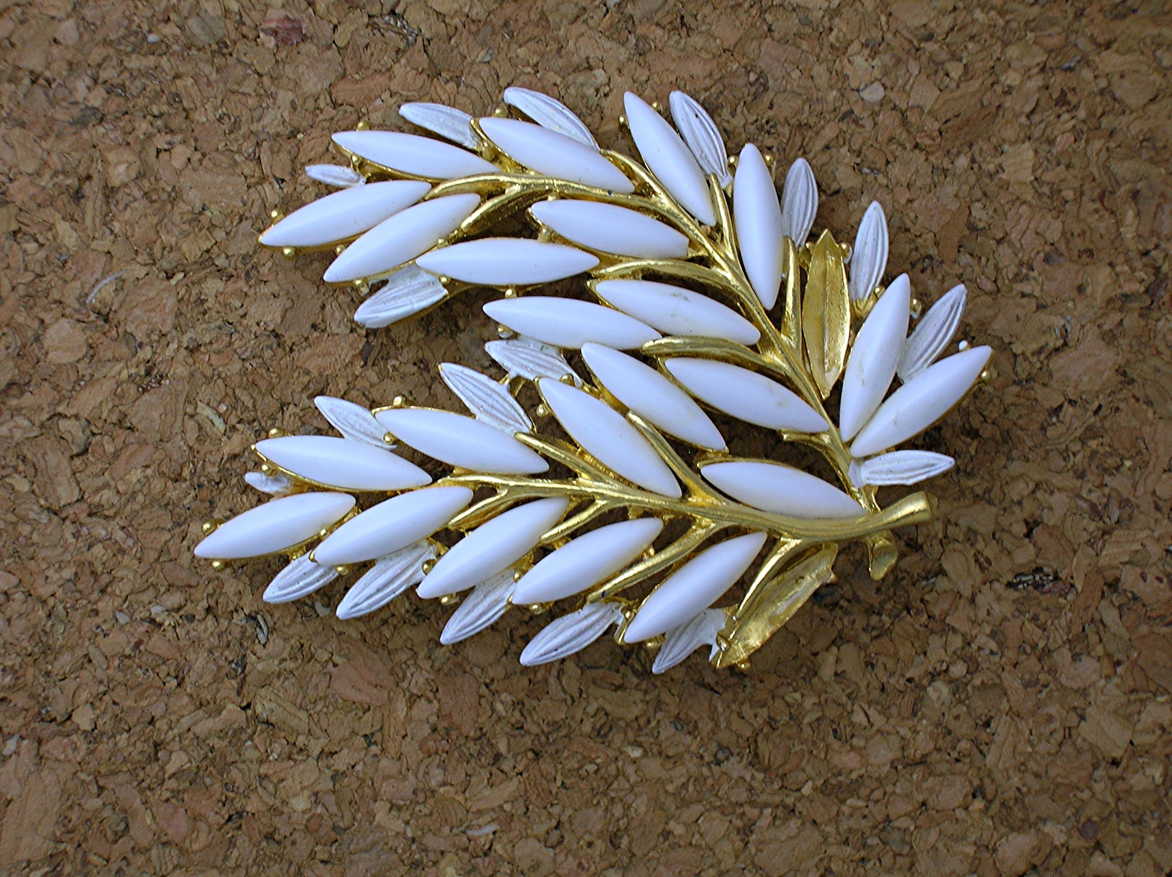 BSK Brooch Large Gold and White Glass BSK Brooch