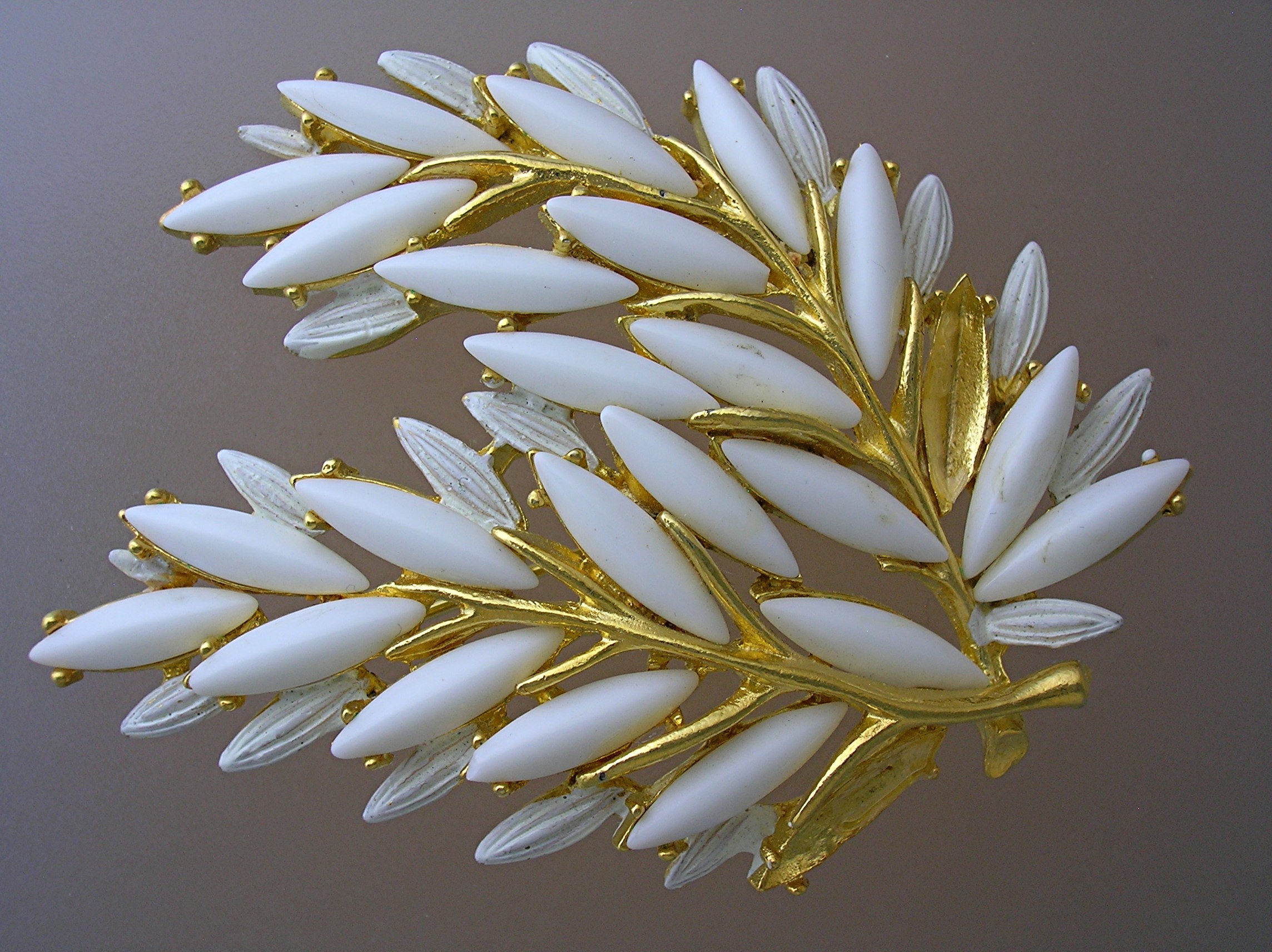 BSK Brooch Large Gold and White Glass BSK Brooch