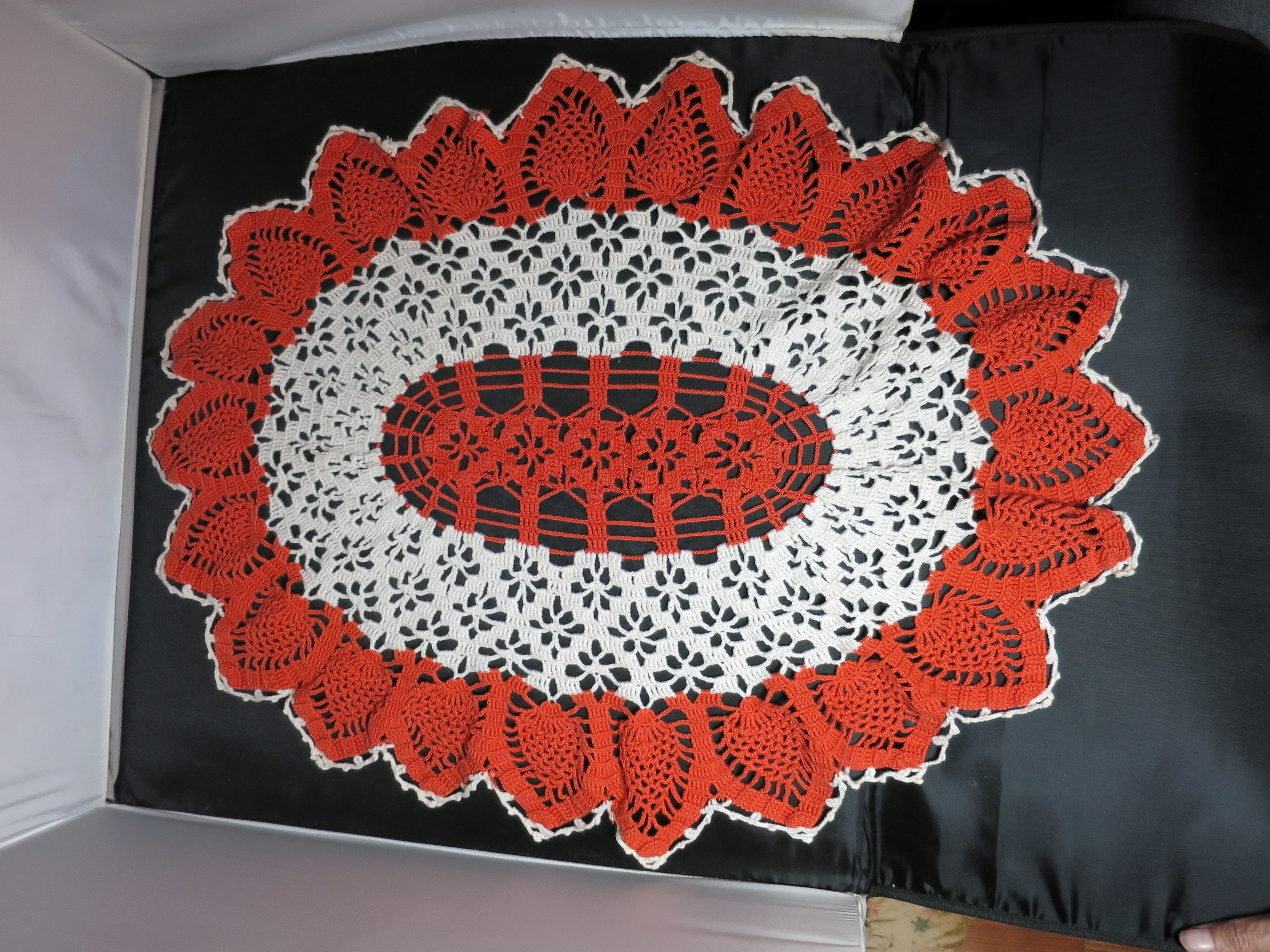 Vintage Crochet Doily Oval Pineapple orange cream 27 X 21 inch
