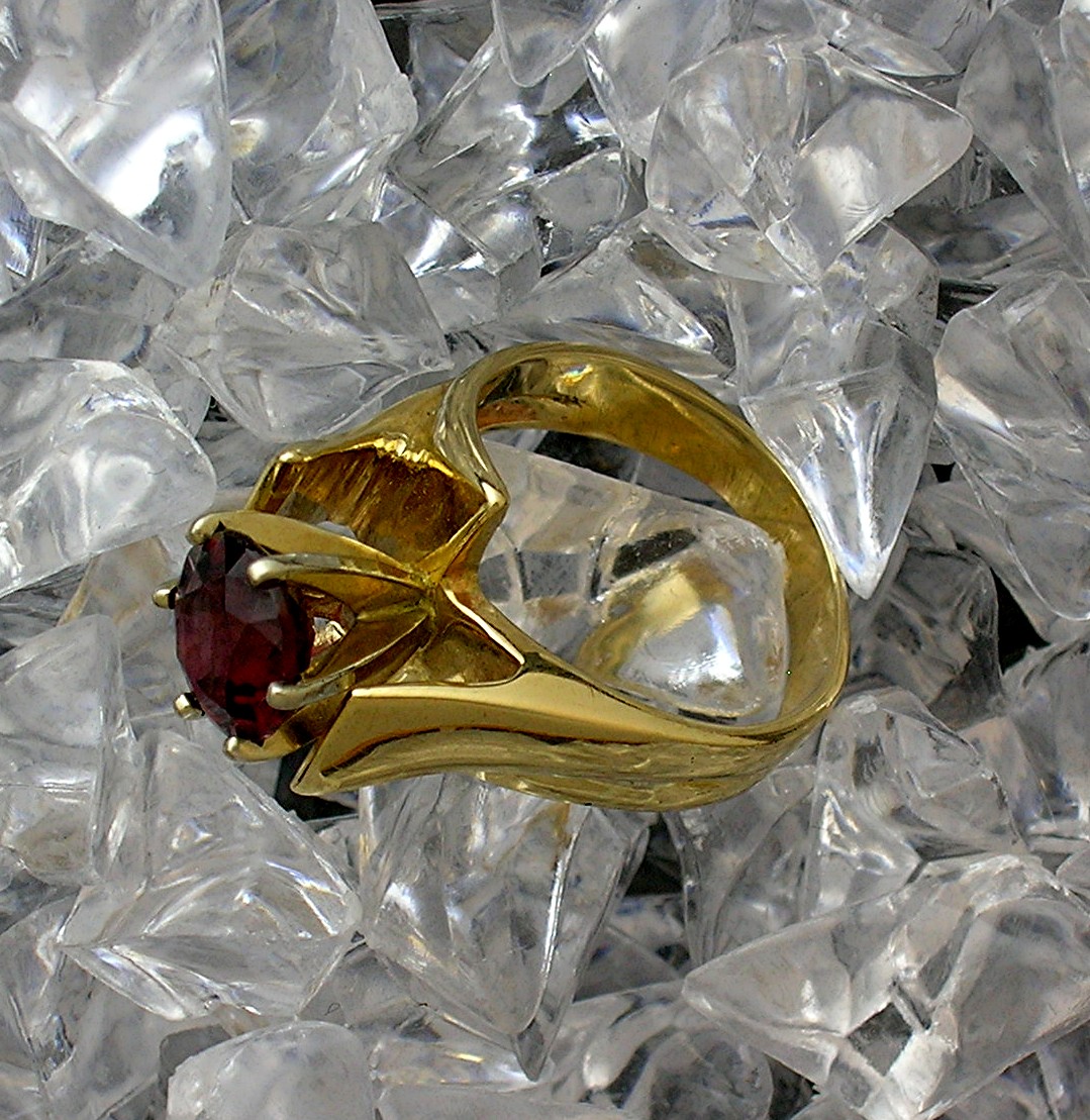 14K Gold 2 ct  Rhodonite Garnet Ring