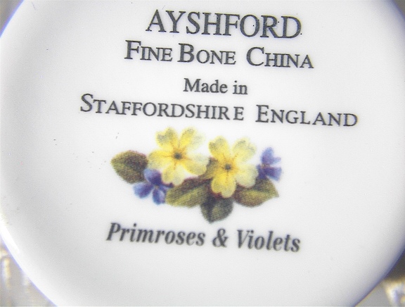 Primroses & Violets STAFFORDSHIRE Box