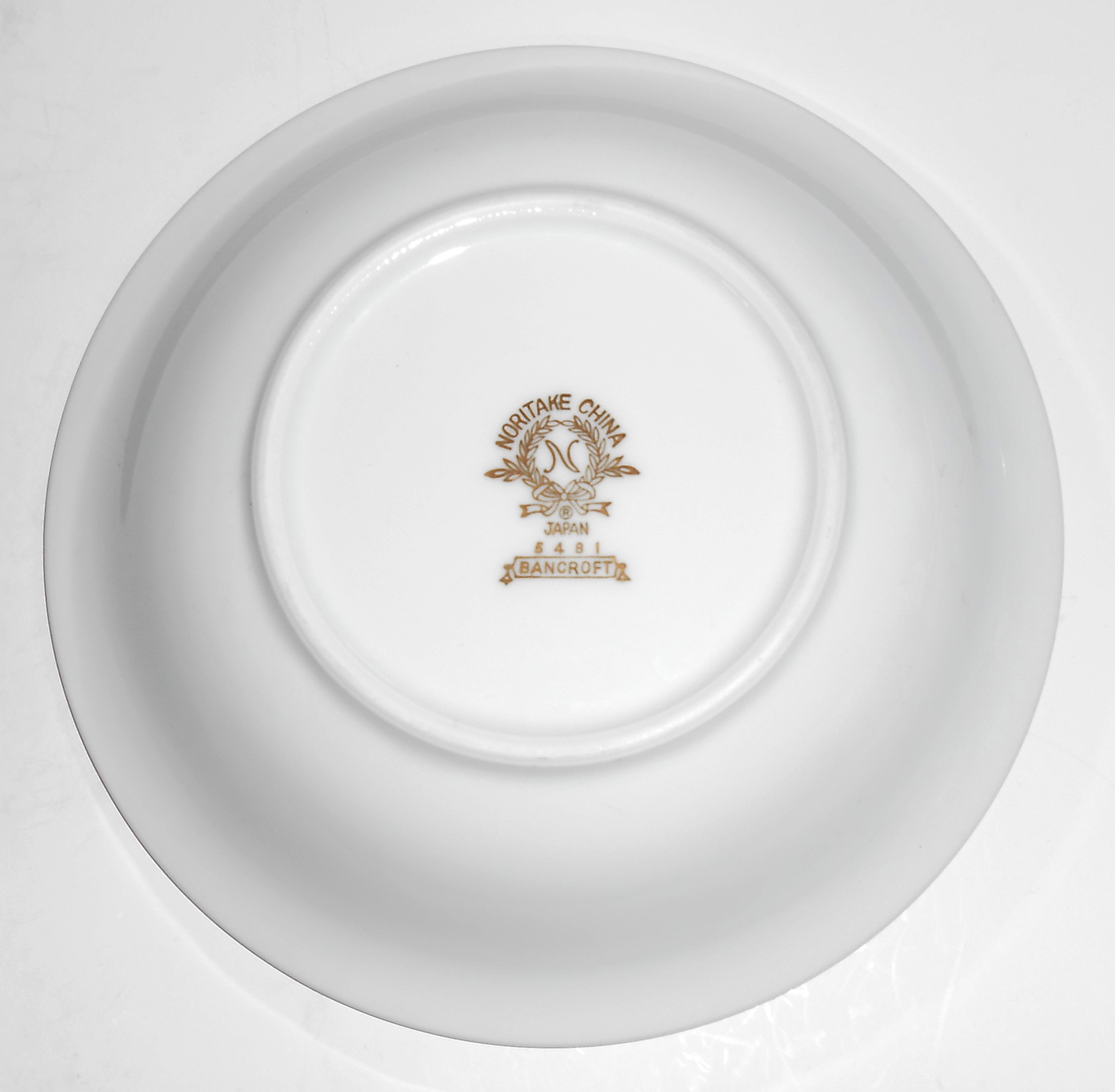 Noritake Porcelain China 5481 Bancroft Fruit Bowl