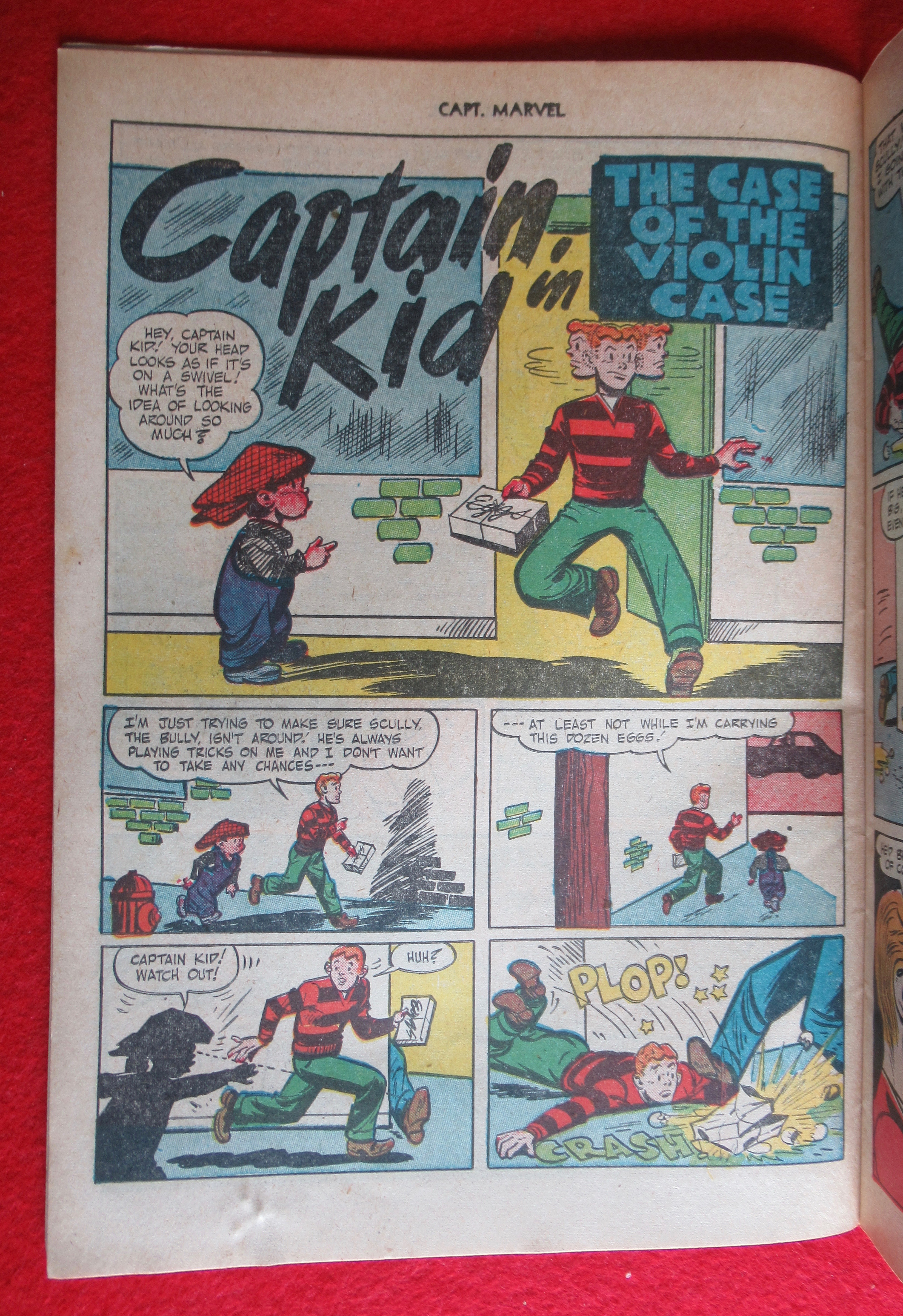Captain Marvel Comic January 1951 Flying Saucer Mystery