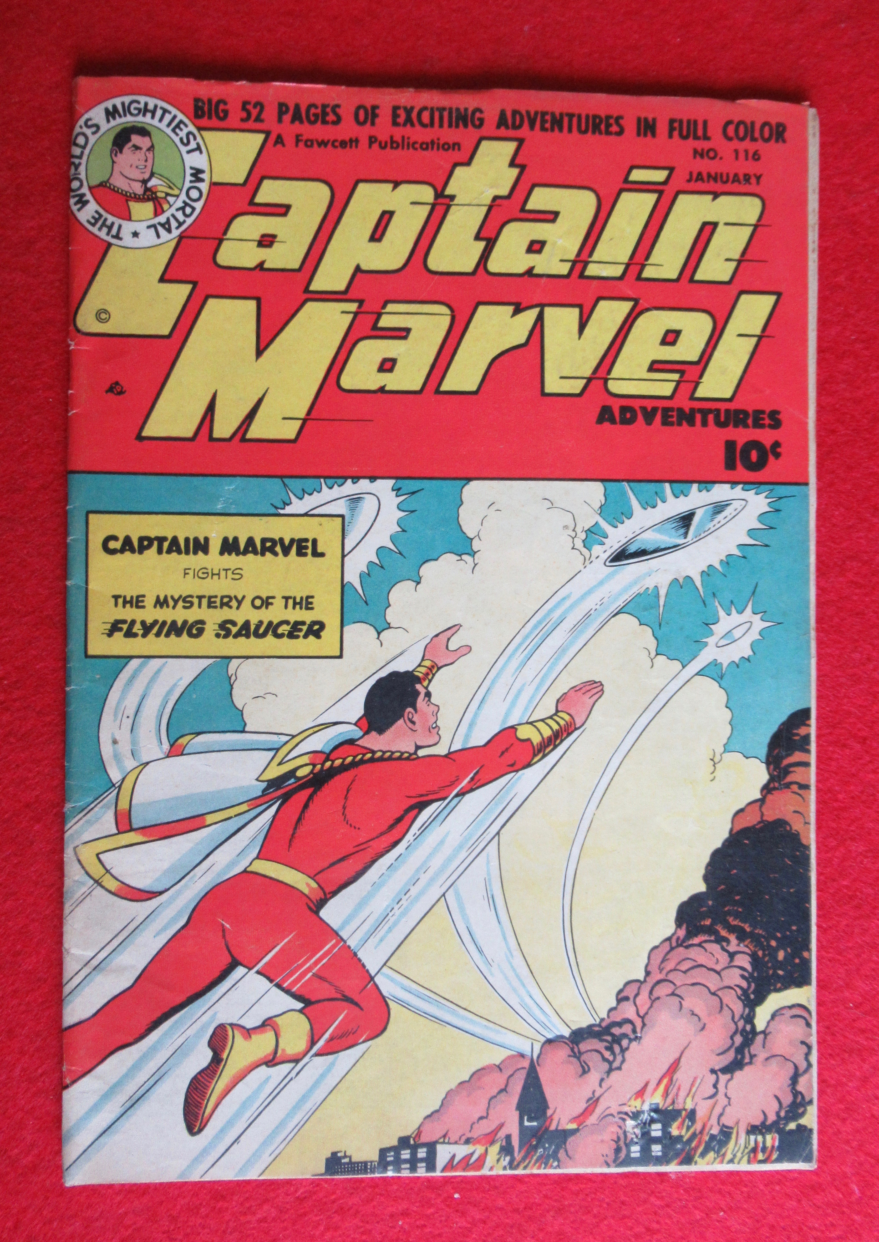 Captain Marvel Comic January 1951 Flying Saucer Mystery