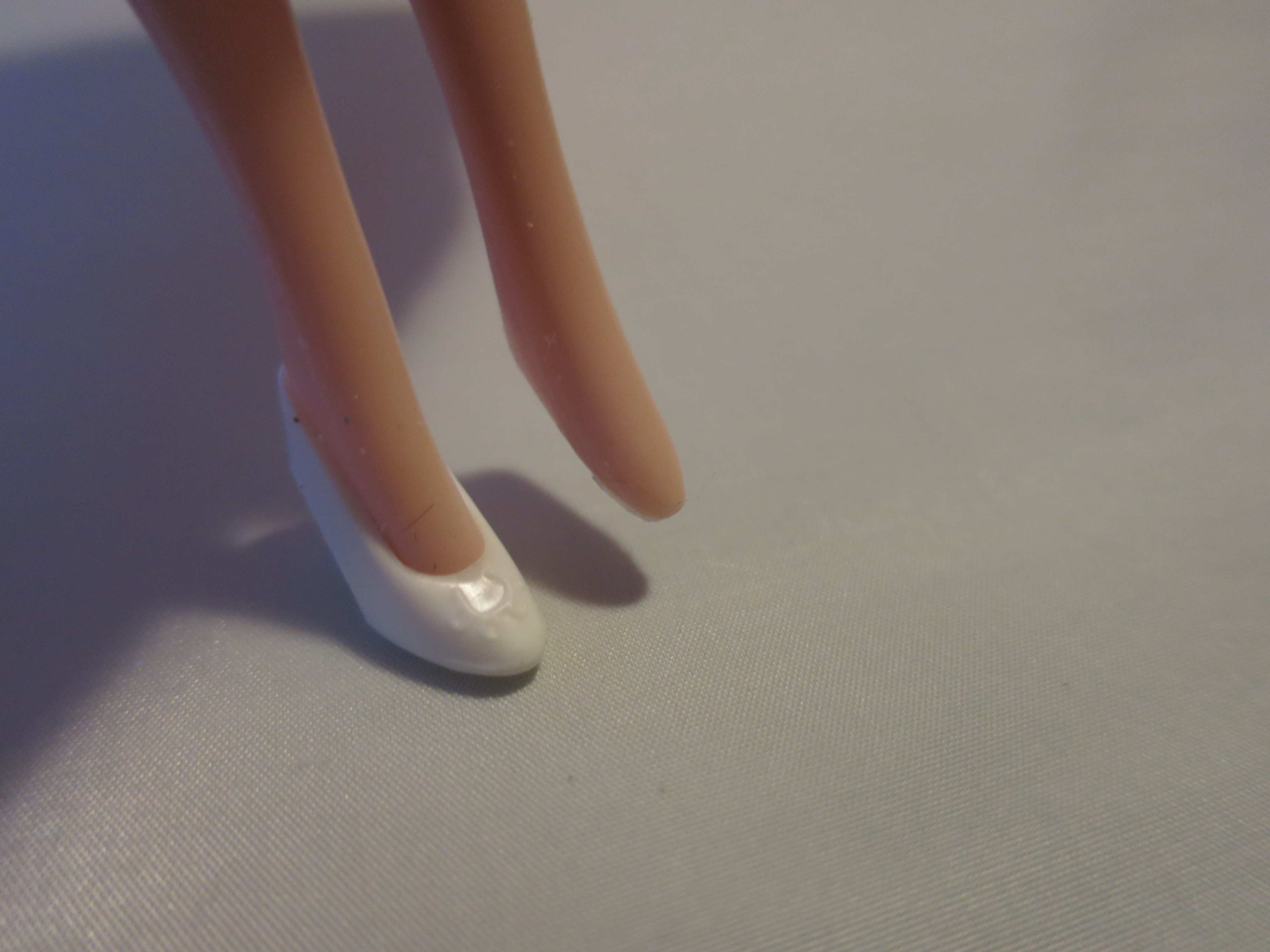 Barbie Clone Doll type Snow White made in China 11 1/2 inch