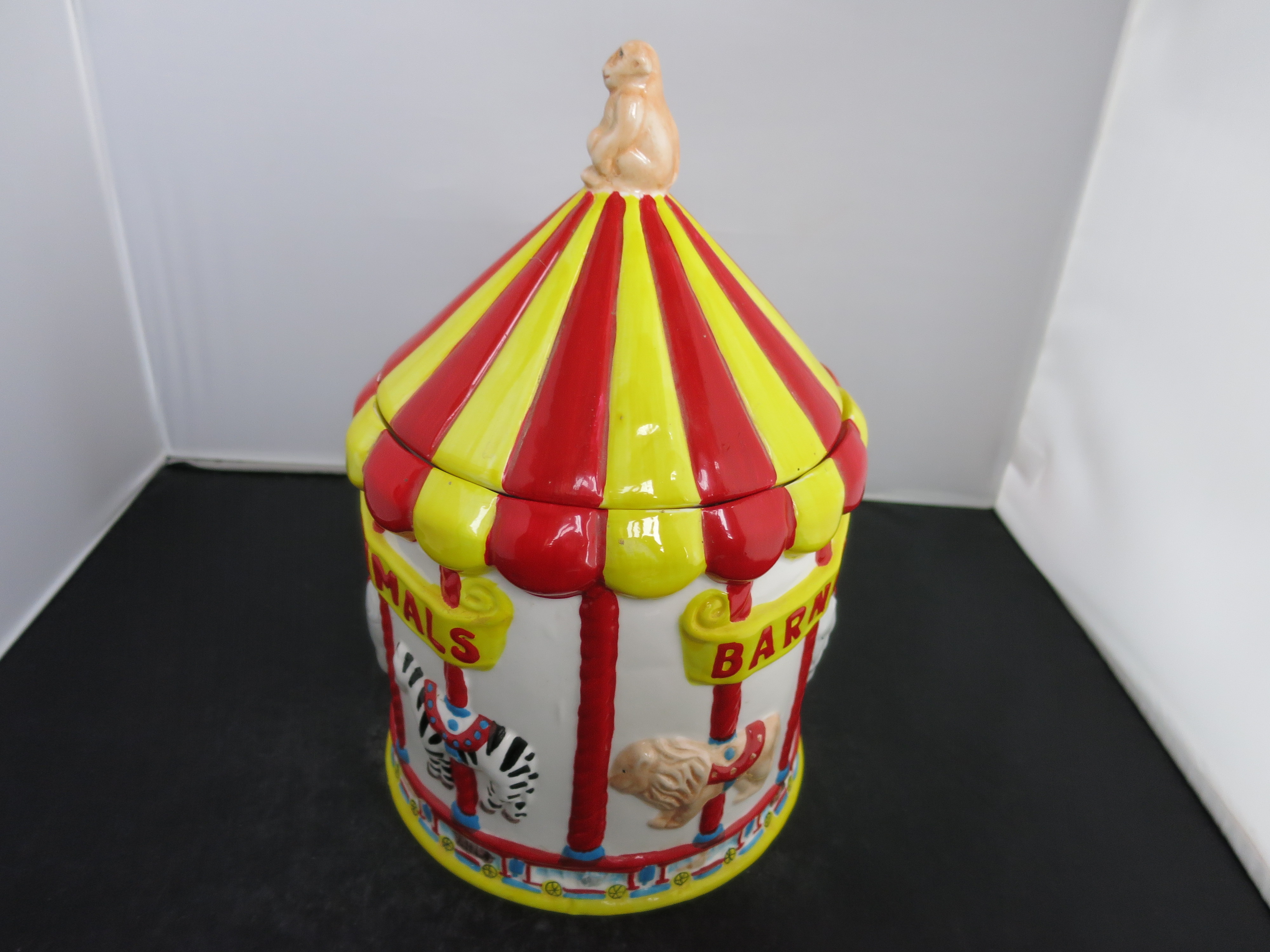 Barnums Animal Carousel Cookie Jar Nabisco Classic