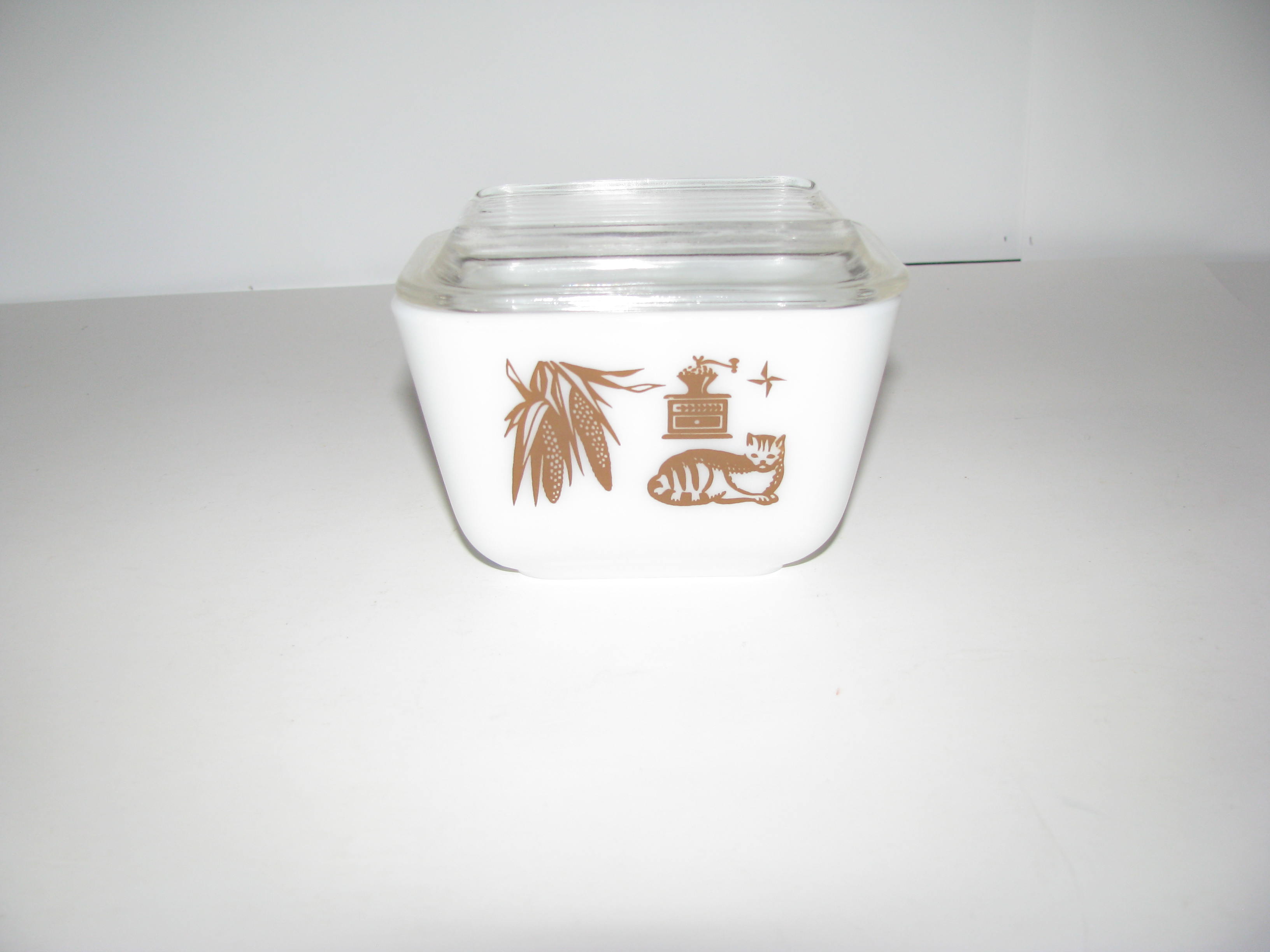 Vintage Pyrex Early American Refrigerator Dish
