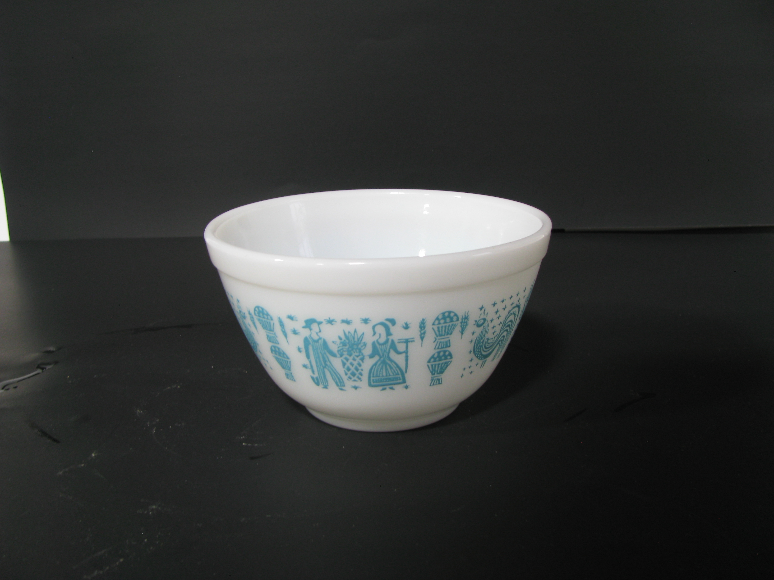 Vintage Pyrex Amish Butter Print 401 1.5pt Nesting Bowl