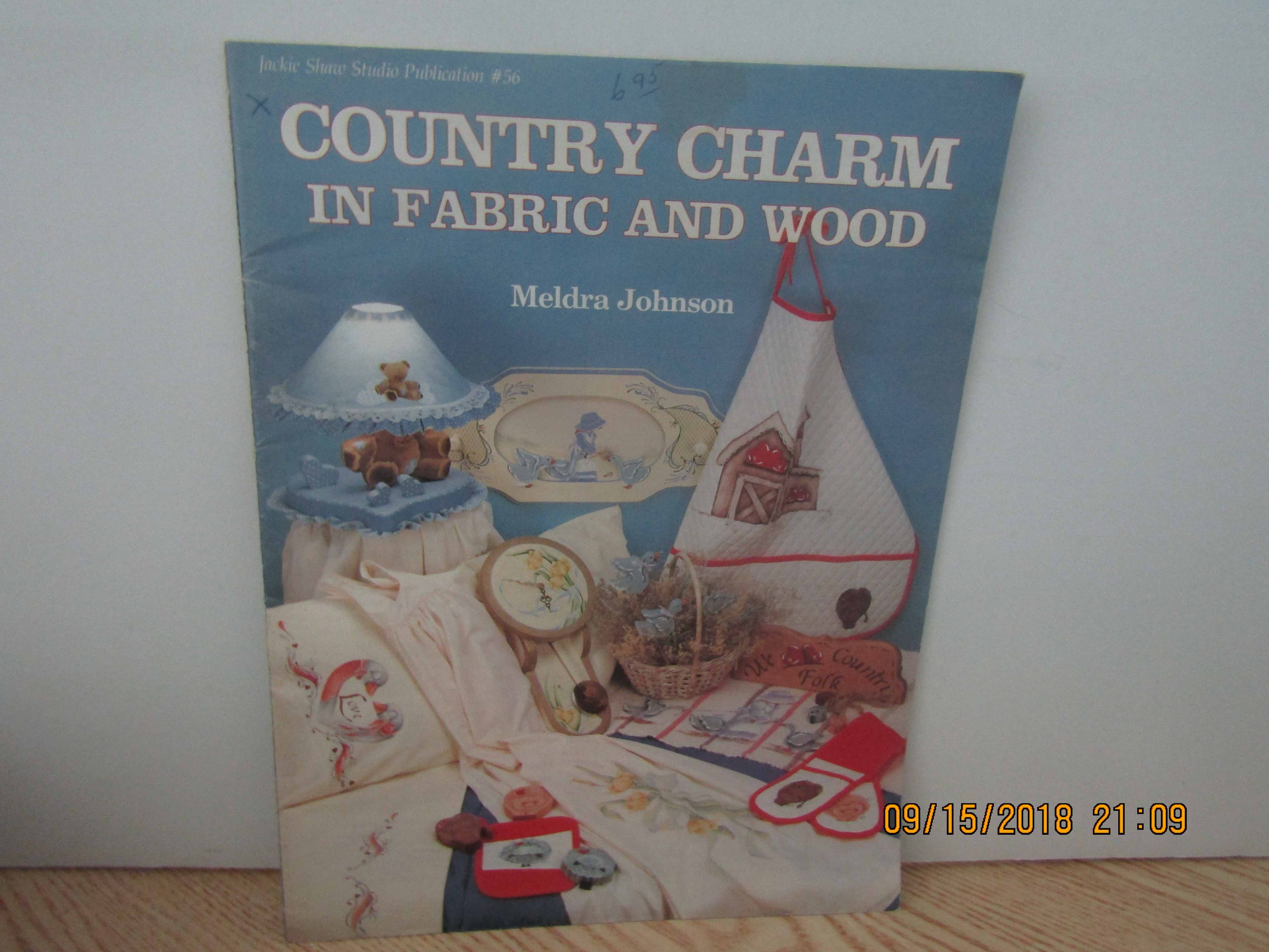 JackieShaw Studio Country Charm In Fabric & Wood #56