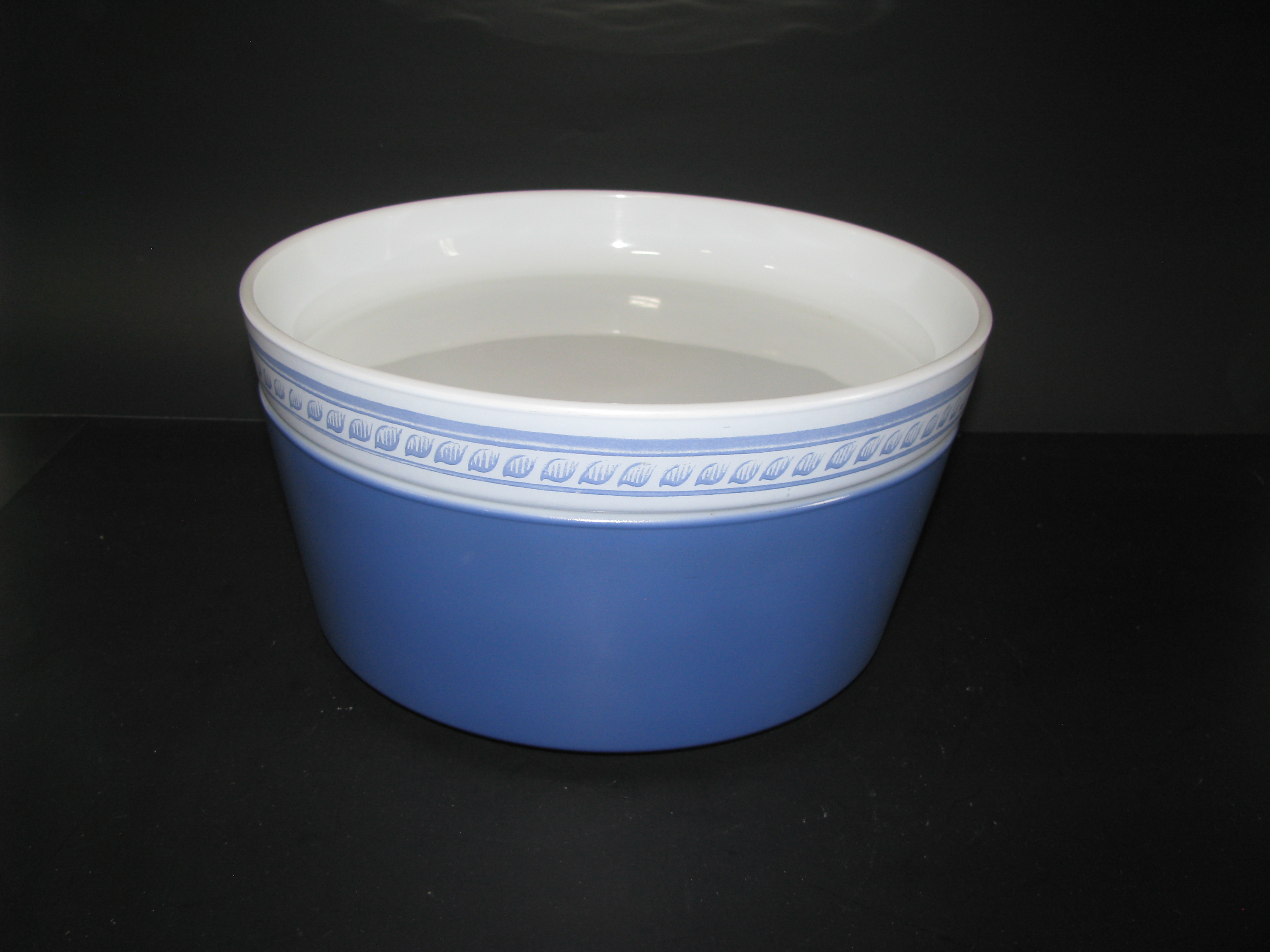 Vintage Pyrex Brittany Blue Promo Casserole Dish /Lid