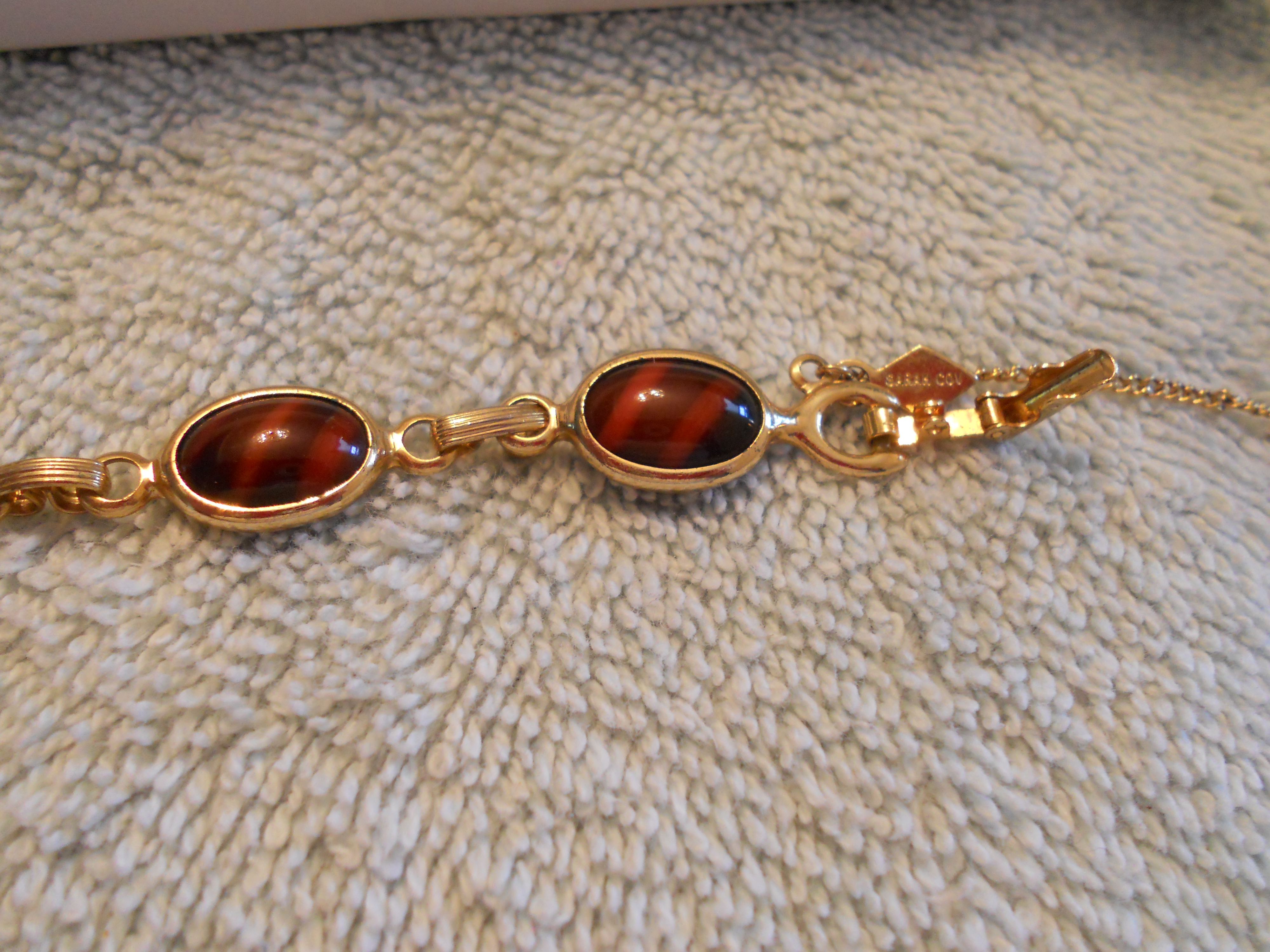 Sarah Coventry Tiger Eye Cabochon Bracelet