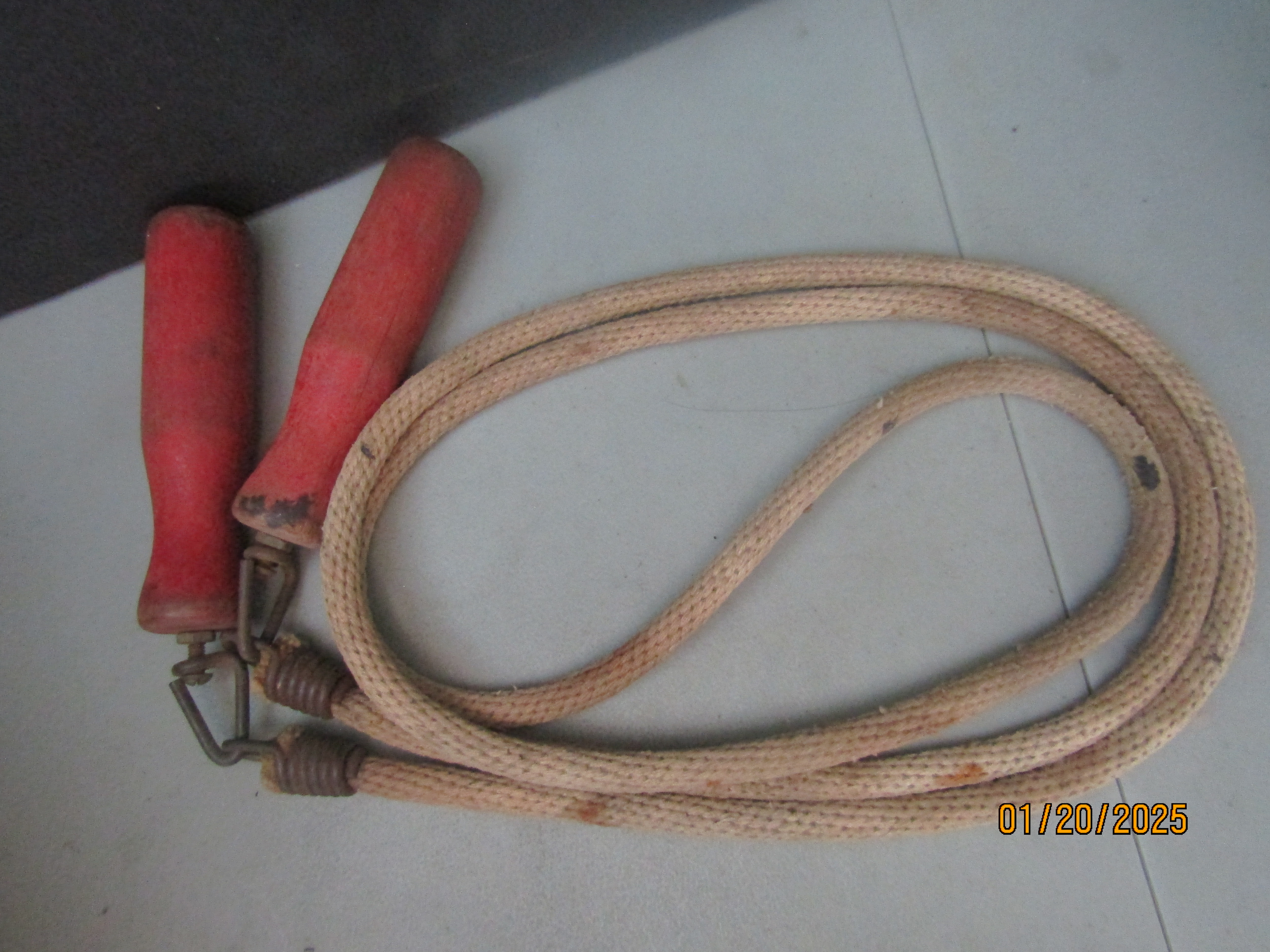 Vintage Red Handled Metal Swivel Handle Jump Rope