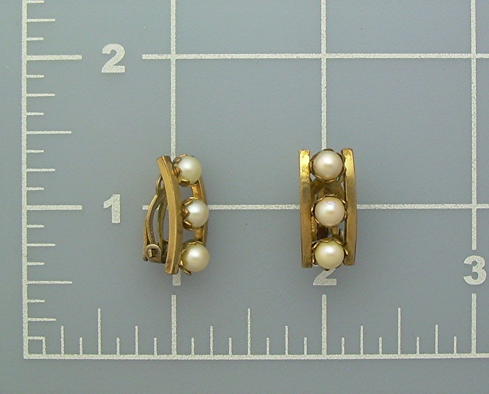 1/20 12K GF Genuine Pearl Clip Earrings