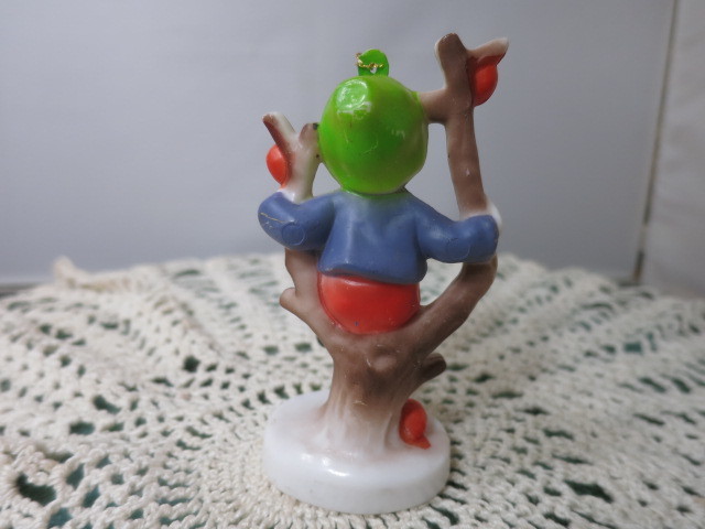 Boy Apple Swing Hong Kong Ornament Figurine Plastic Hummel Lookin