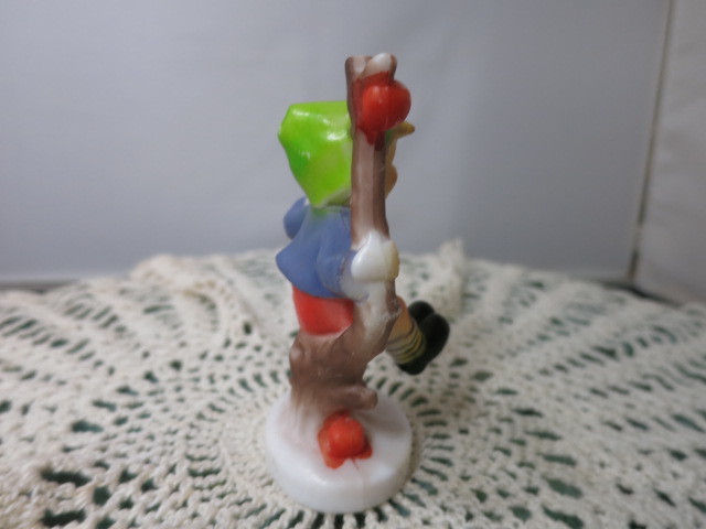 Boy Apple Swing Hong Kong Ornament Figurine Plastic Hummel Lookin
