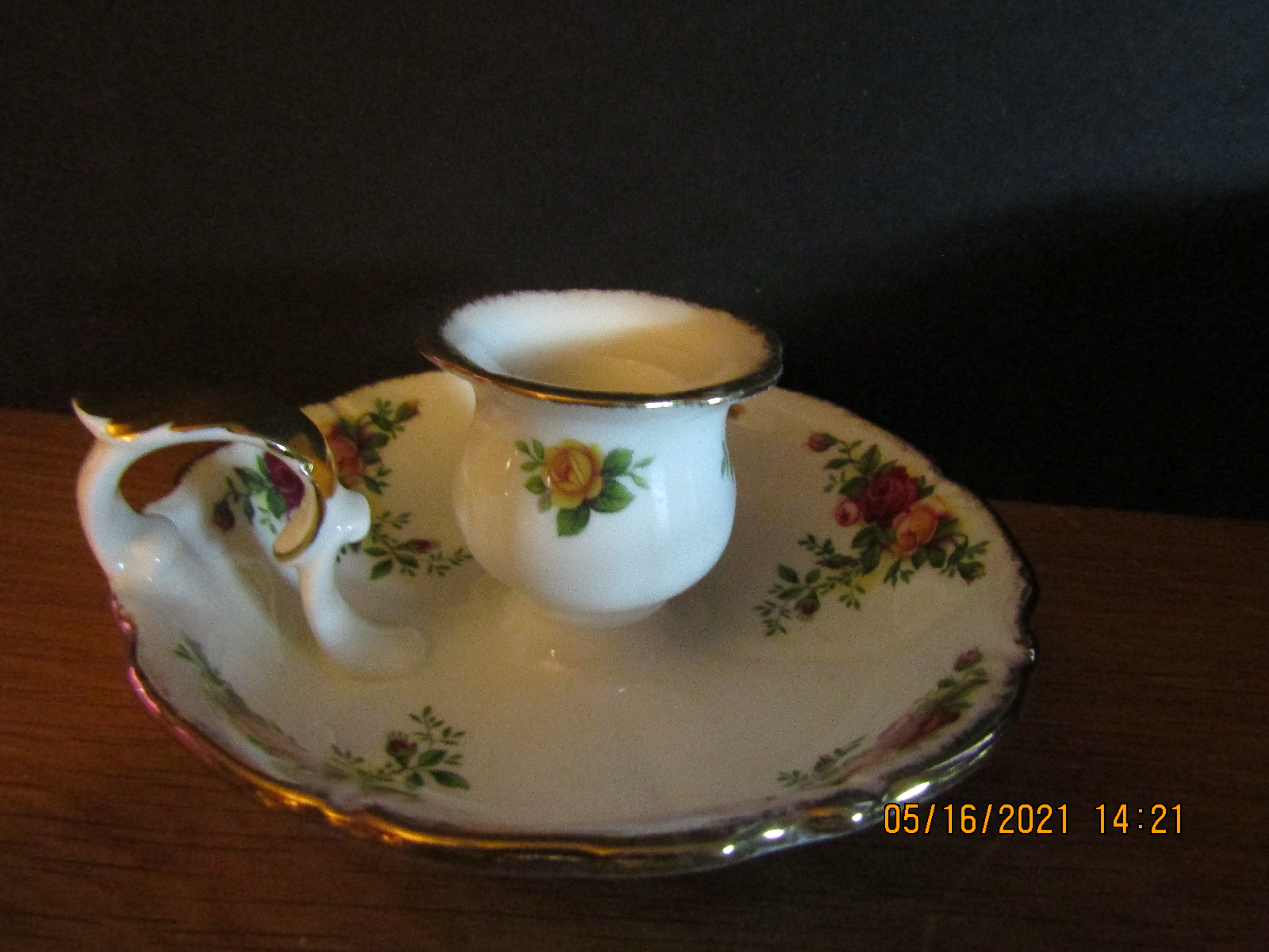 Royal Albert Old Country Roses Handled Candle Dish