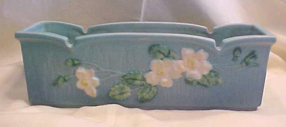 Roseville White Rose Window Box Planter No 382 9 Inch