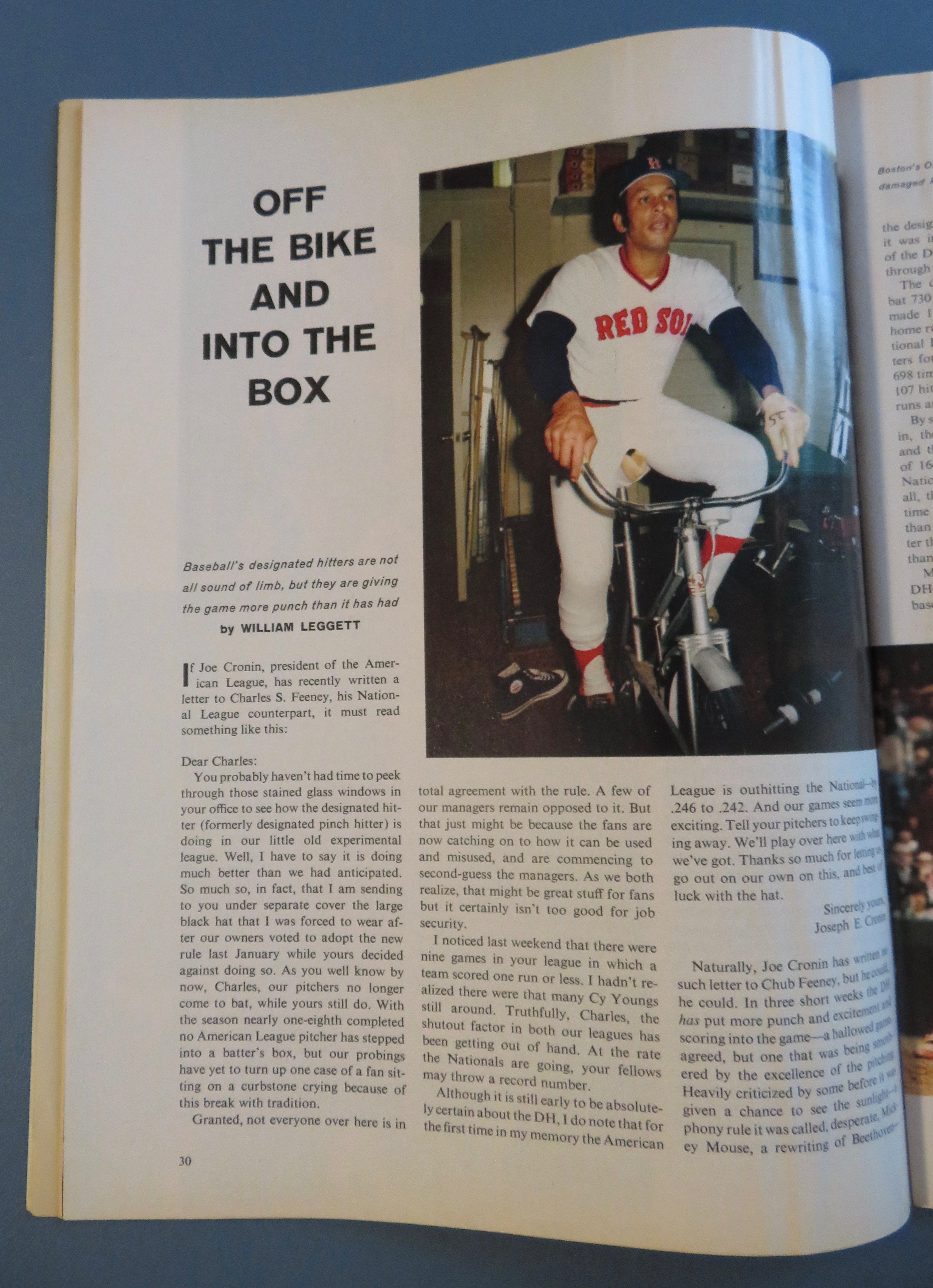 Sports Illustrated Magazine- May 7, 1973 -Walt Frazier