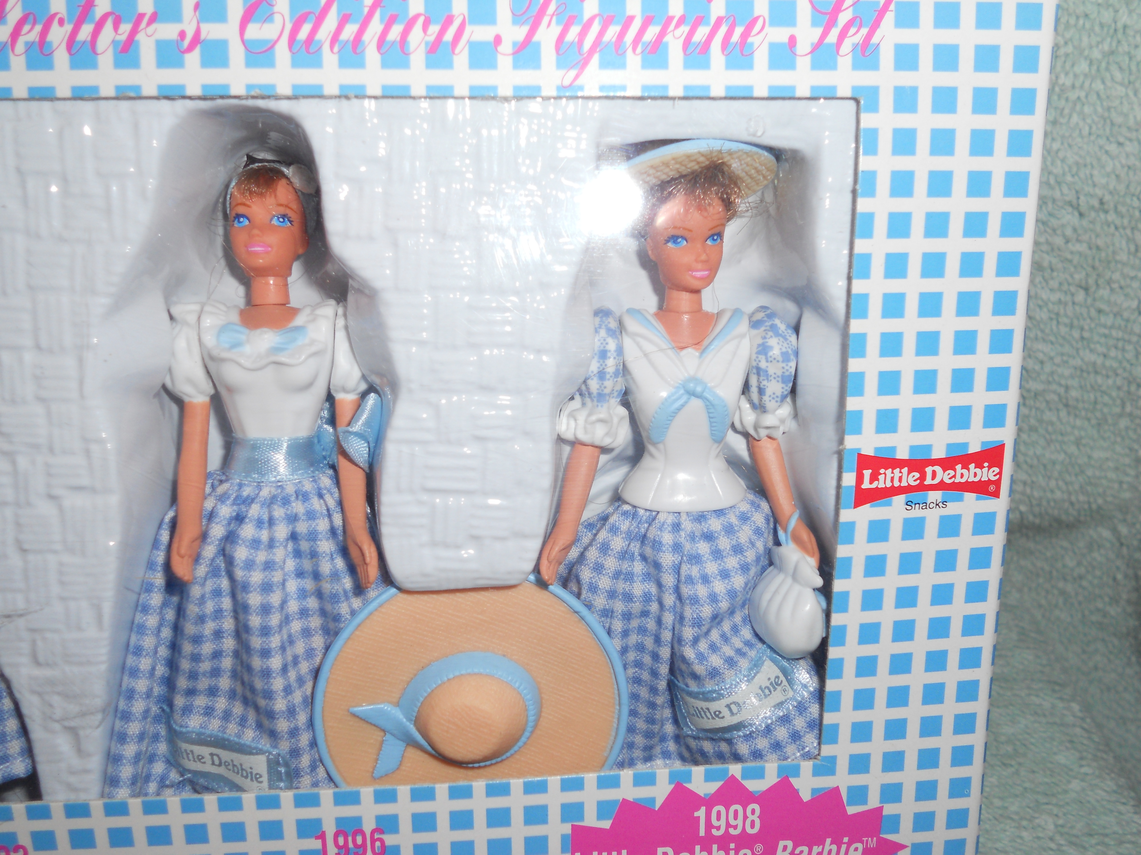 Barbie Little Debbie Figurine Set Mattel 1992