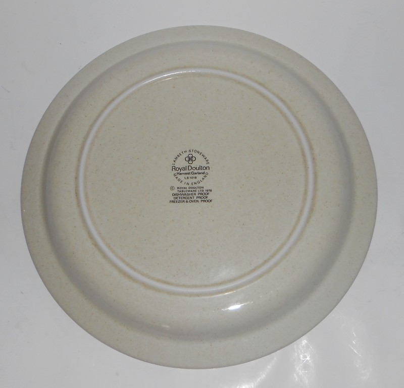 Royal Doulton China Pottery Harvest Garland Dinner Plate
