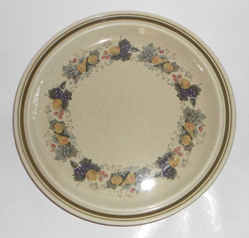 Royal Doulton China Pottery Harvest Garland Dinner Plate