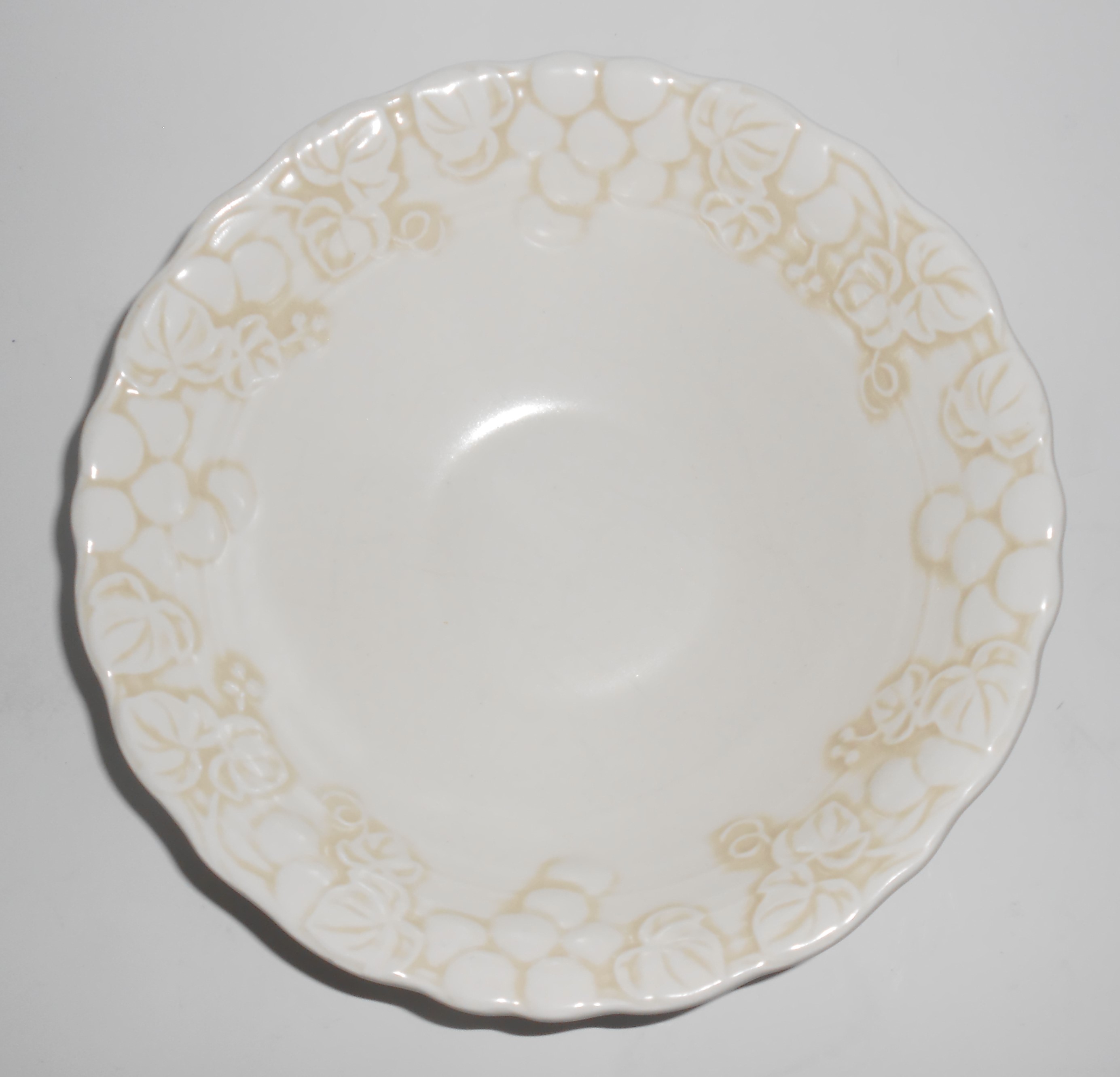 Metlox Pottery Poppy Trail Antique Grape 8'' Vegetable