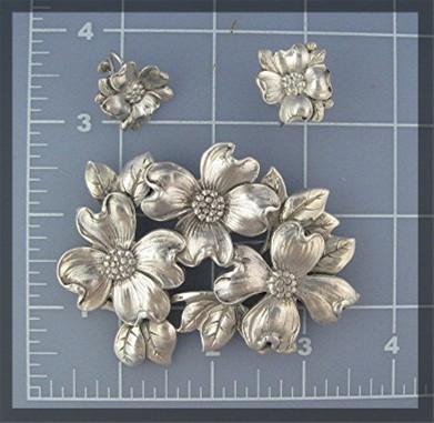 CINI Sterling Silver Dogweeod Brooch Screwback Earrings