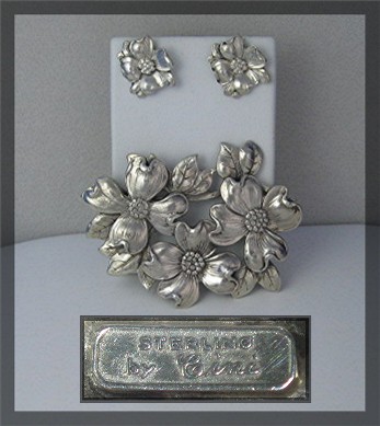 CINI Sterling Silver Dogweeod Brooch Screwback Earrings