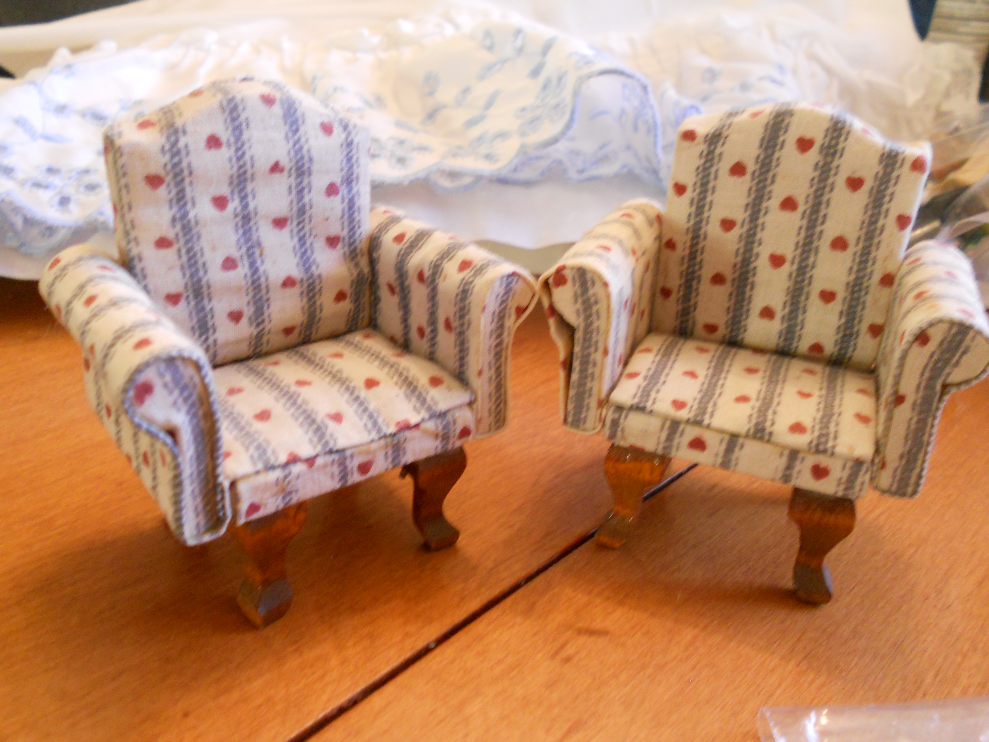 Dollhouse Miniature Chairs Living Room