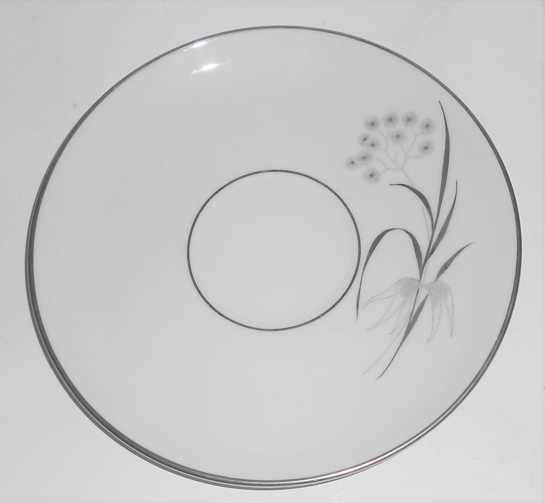 Rosenthal Porcelain China Platinum Wheat 6741 Large Sau