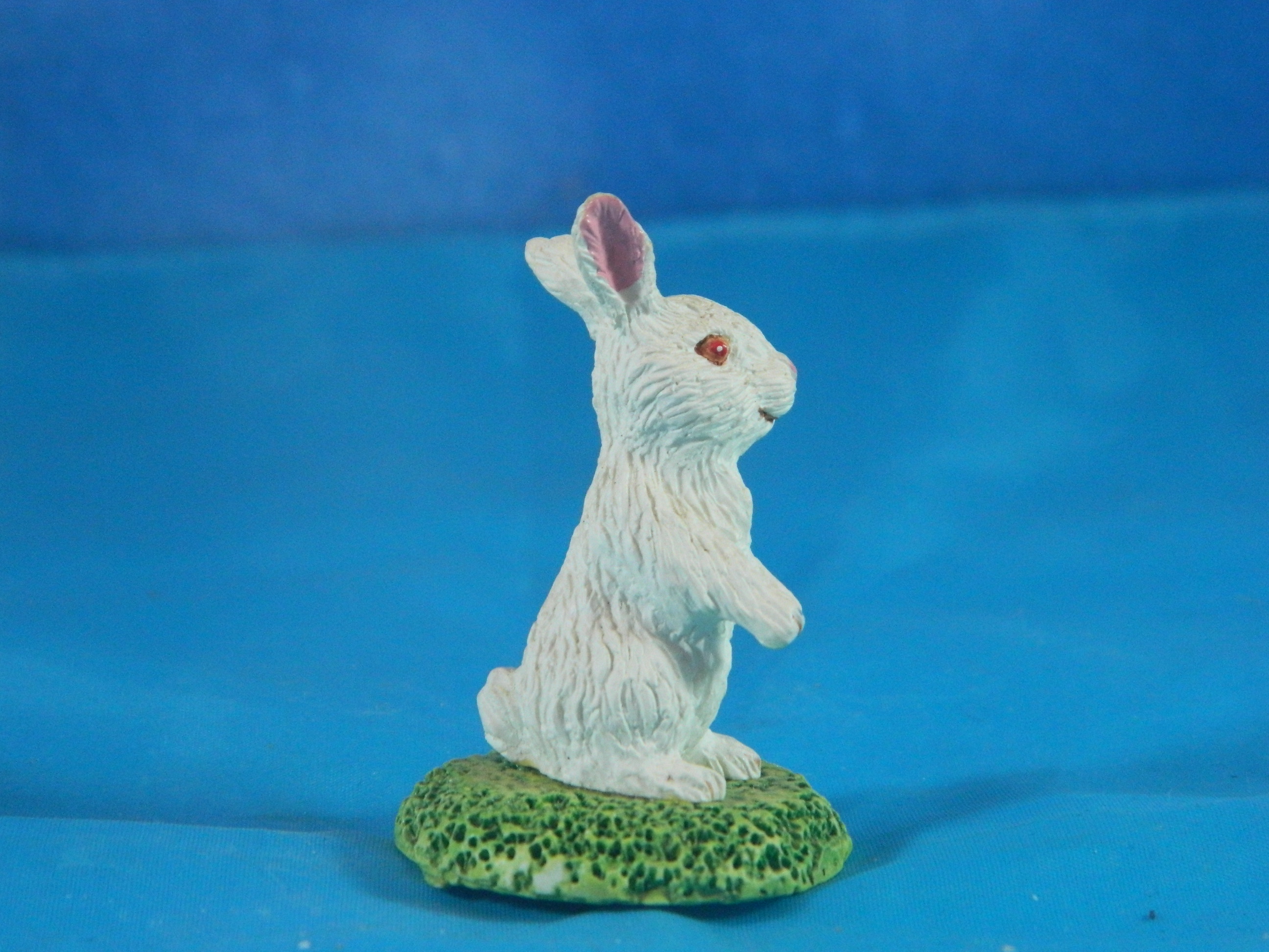 Enesco Miniature Resin Bunny