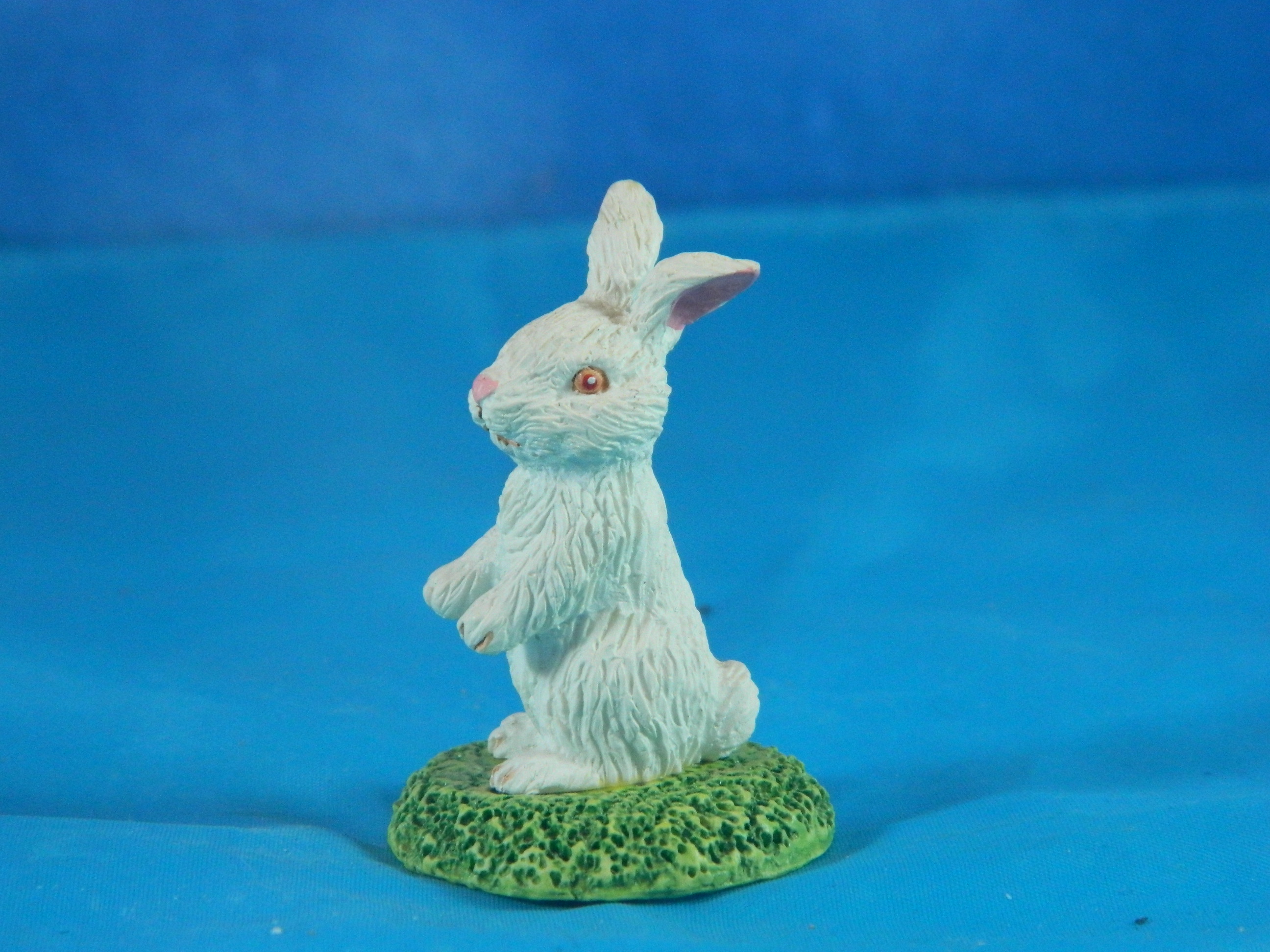 Enesco Miniature Resin Bunny