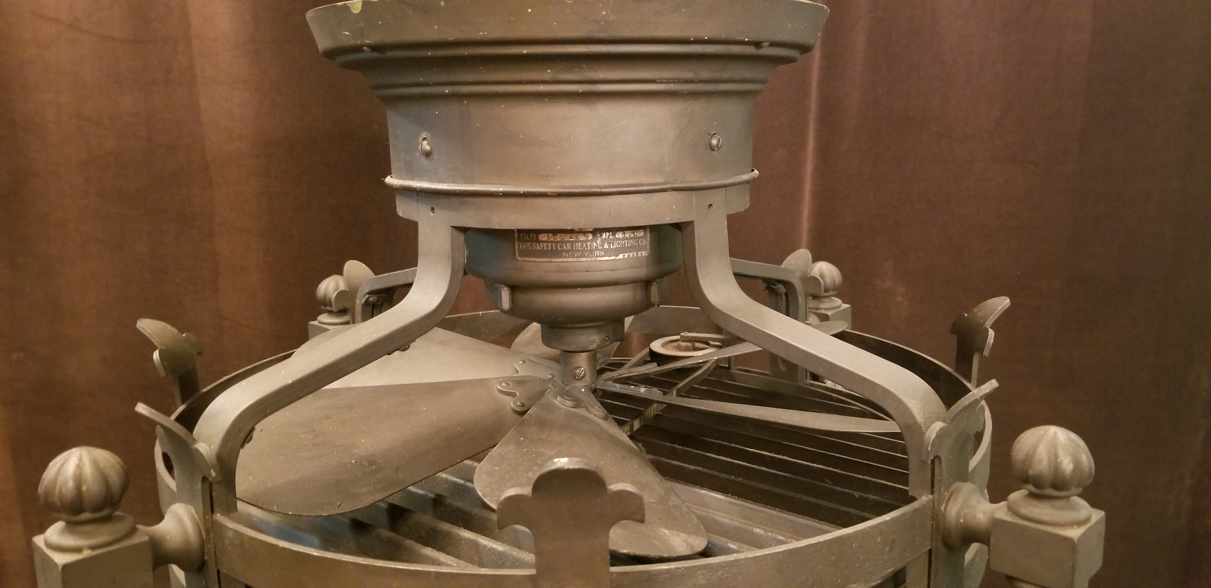 FANDOLIER  1920's pullman TRAINCAR LIGHT FAN