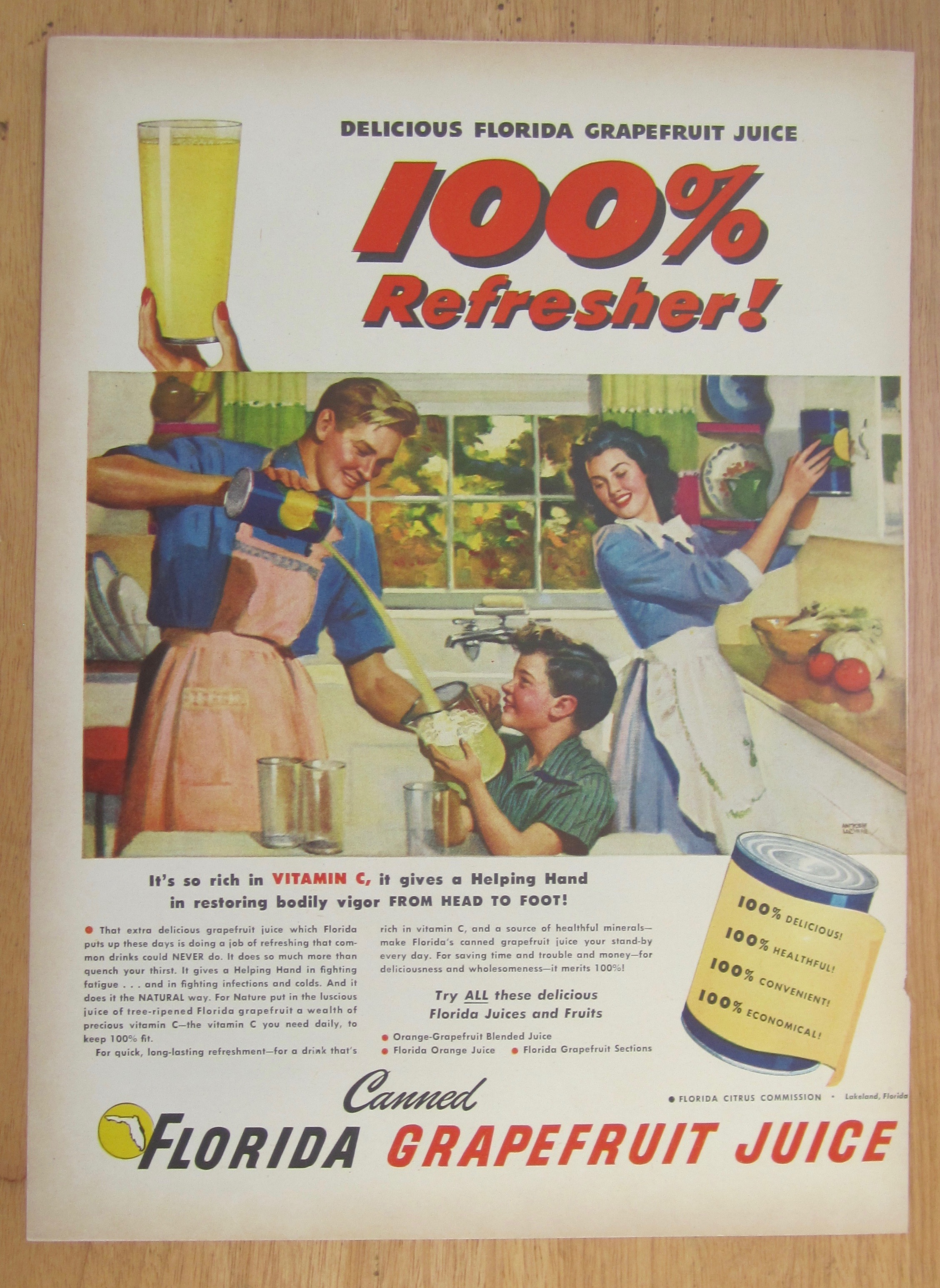 1946 Florida Grapefruit Juice with Dad Pouring Juice