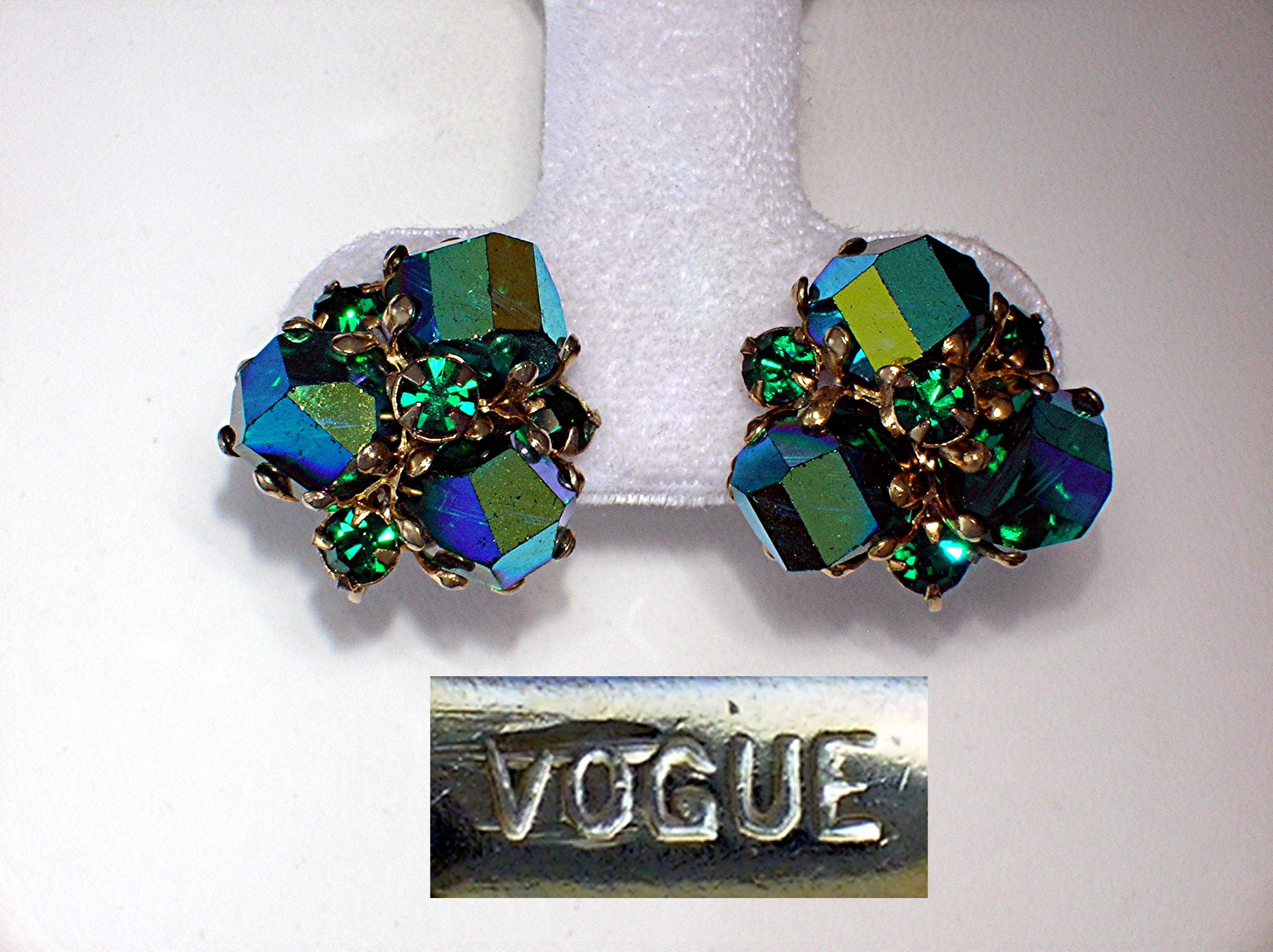 Claw Set Irridescent Green VOGUE Clip Earrings