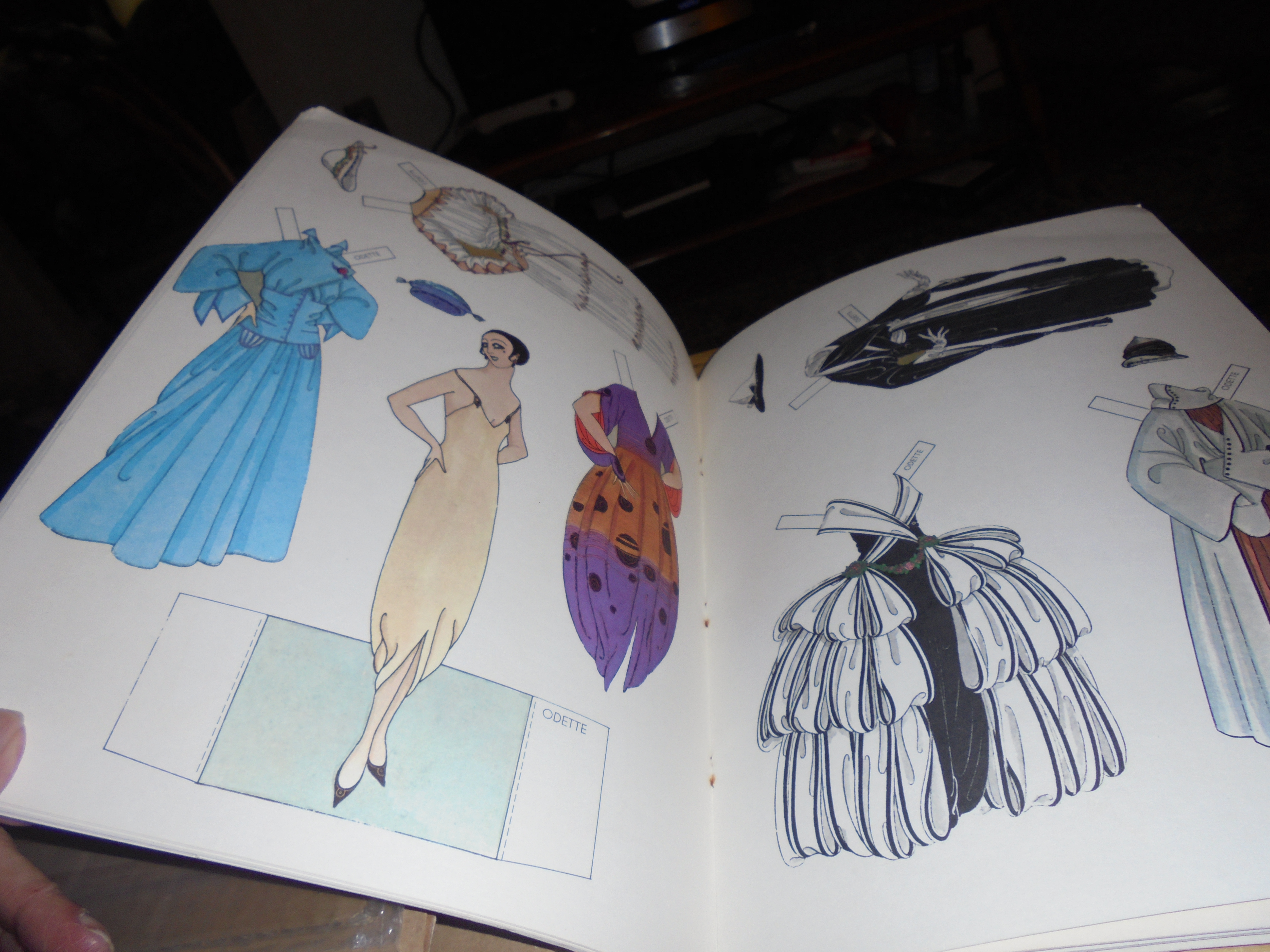 Erte' Fashion Paper Dolls Set 1978