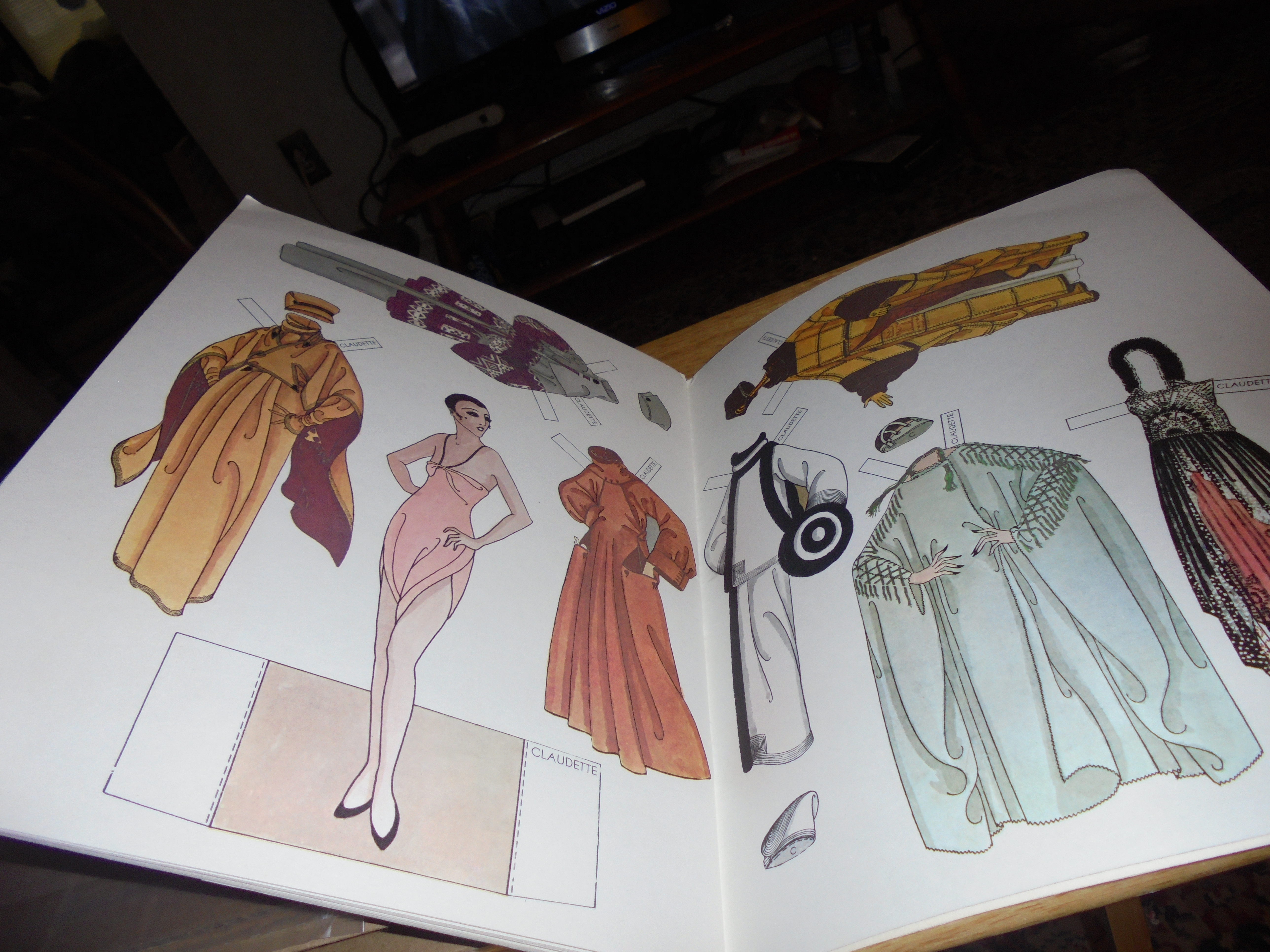 Erte' Fashion Paper Dolls Set 1978
