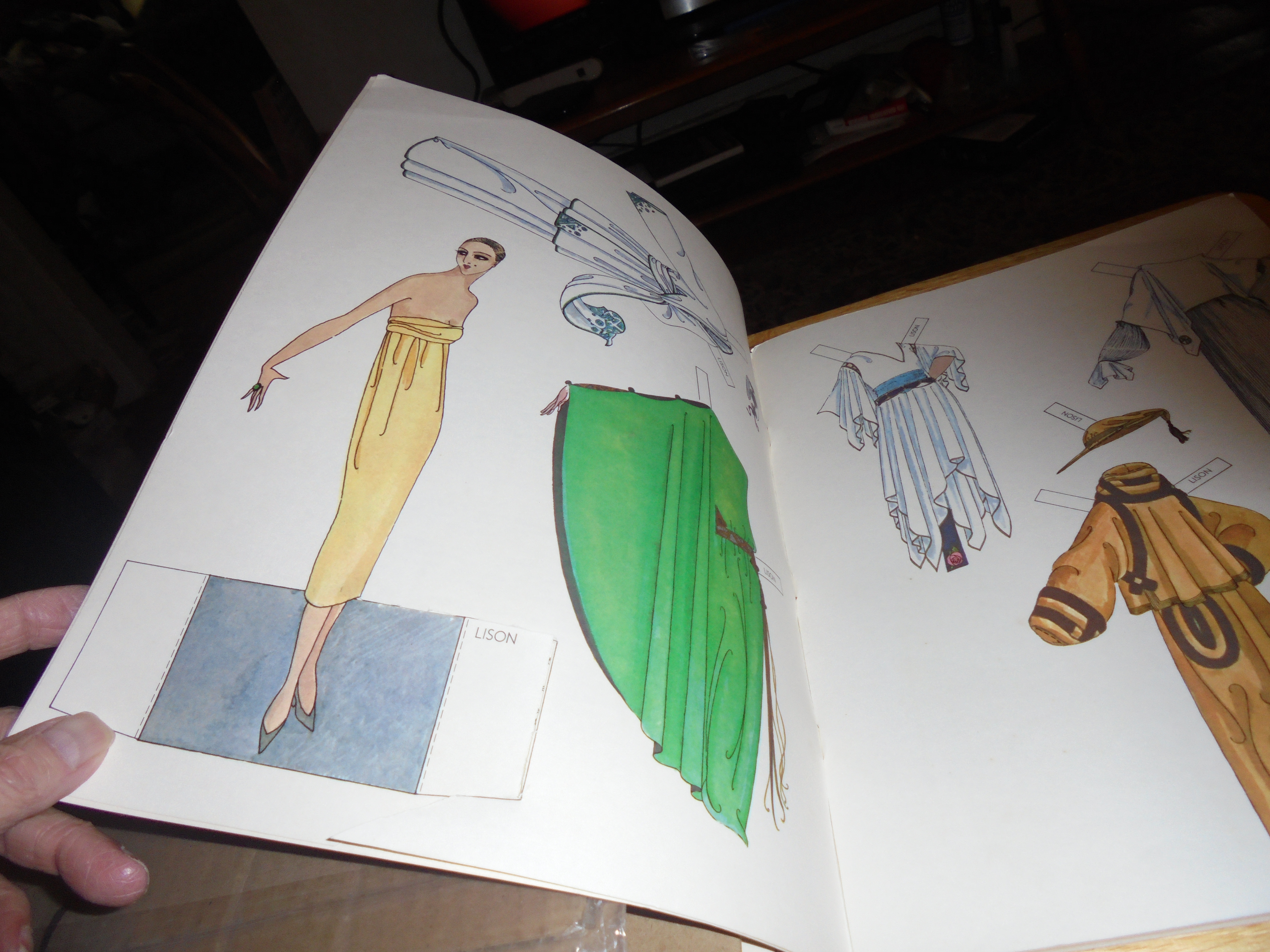 Erte' Fashion Paper Dolls Set 1978
