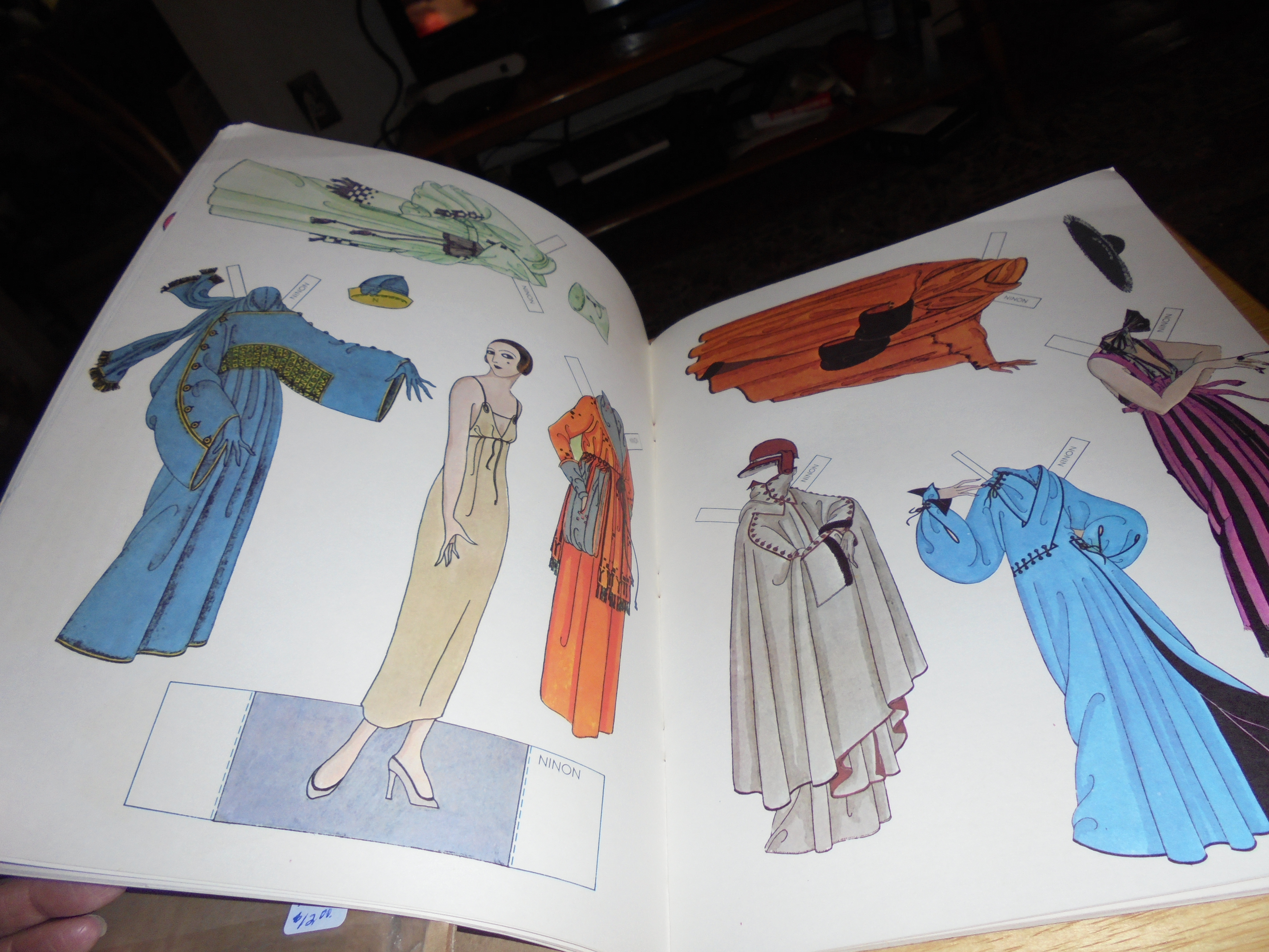 Erte' Fashion Paper Dolls Set 1978