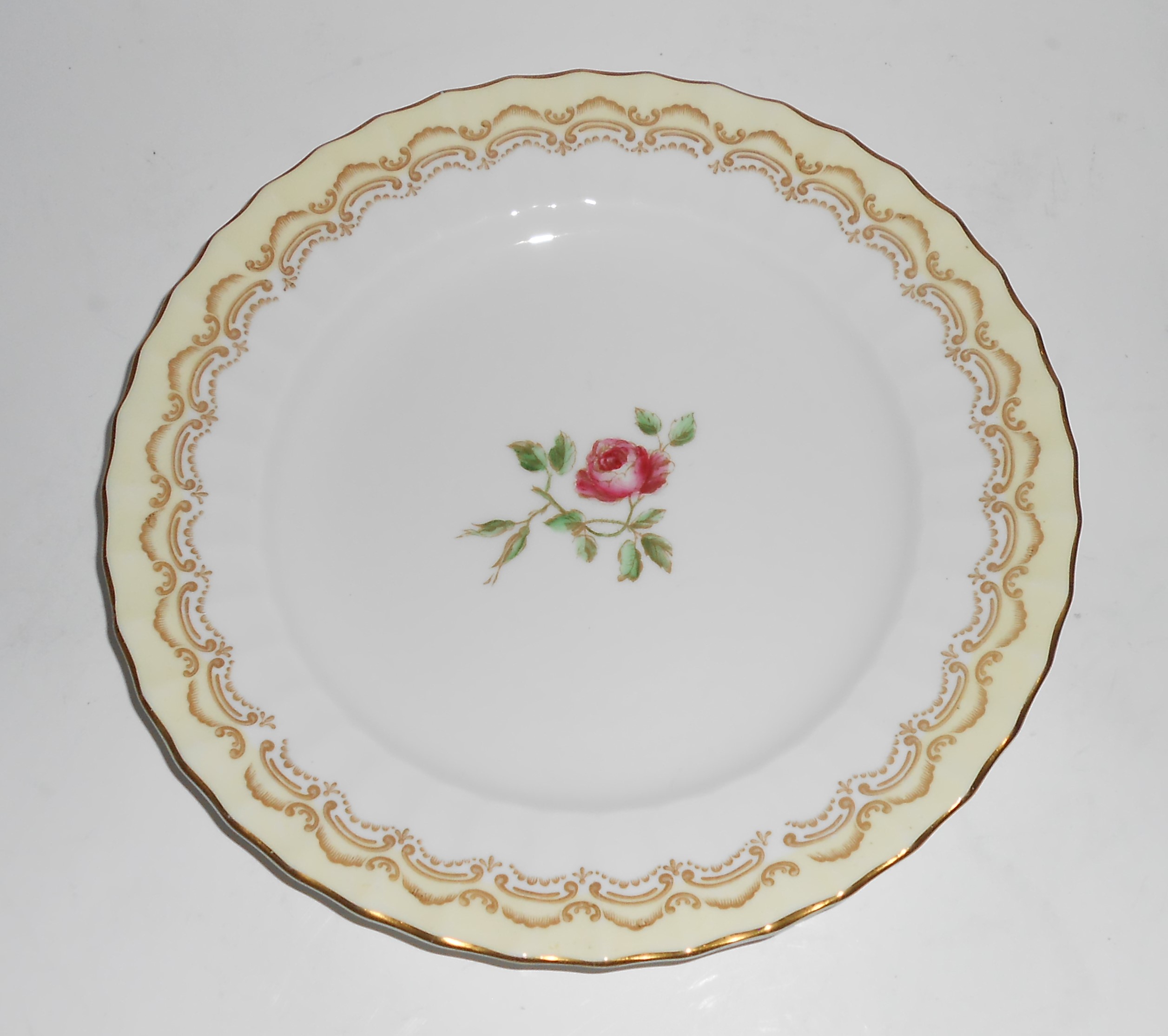 VINTAGE Royal Worcester Cromwell W/Gold Salad Plate