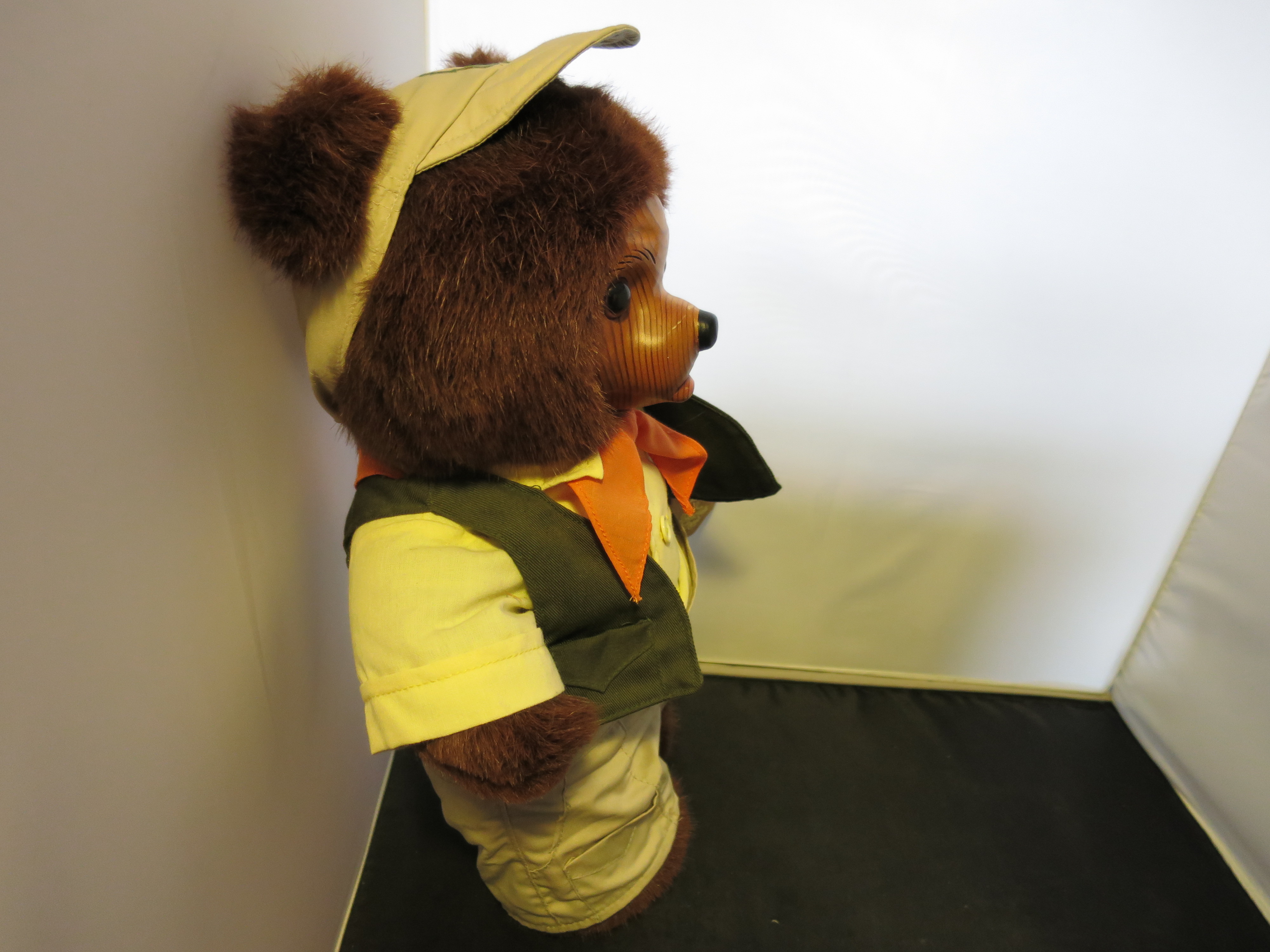 Robert Raikes Teddy Bear Camp Grizzly Jeremy 1990