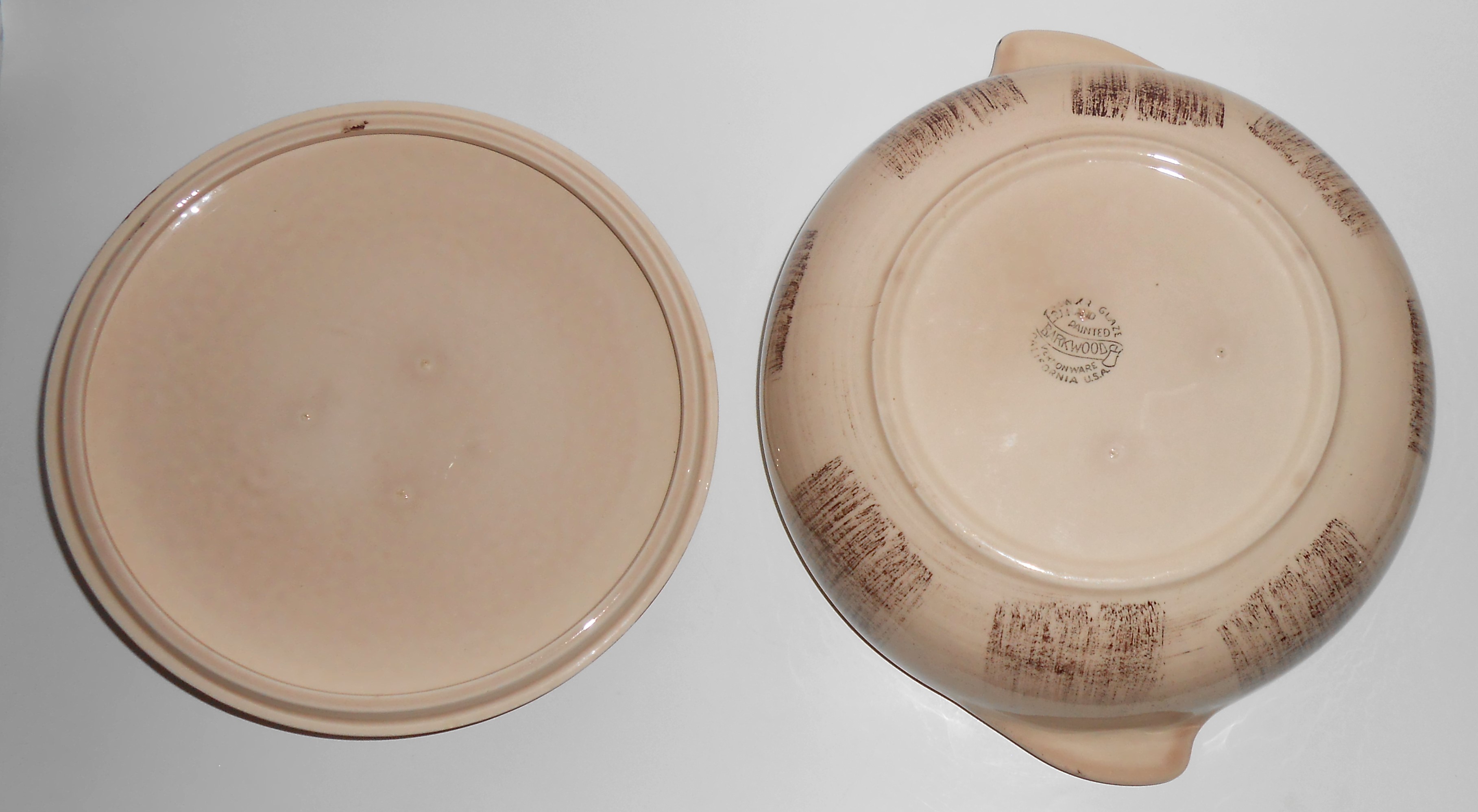 VINTAGE Vernon Kilns Pottery Barkwood 2 Quart Casserole
